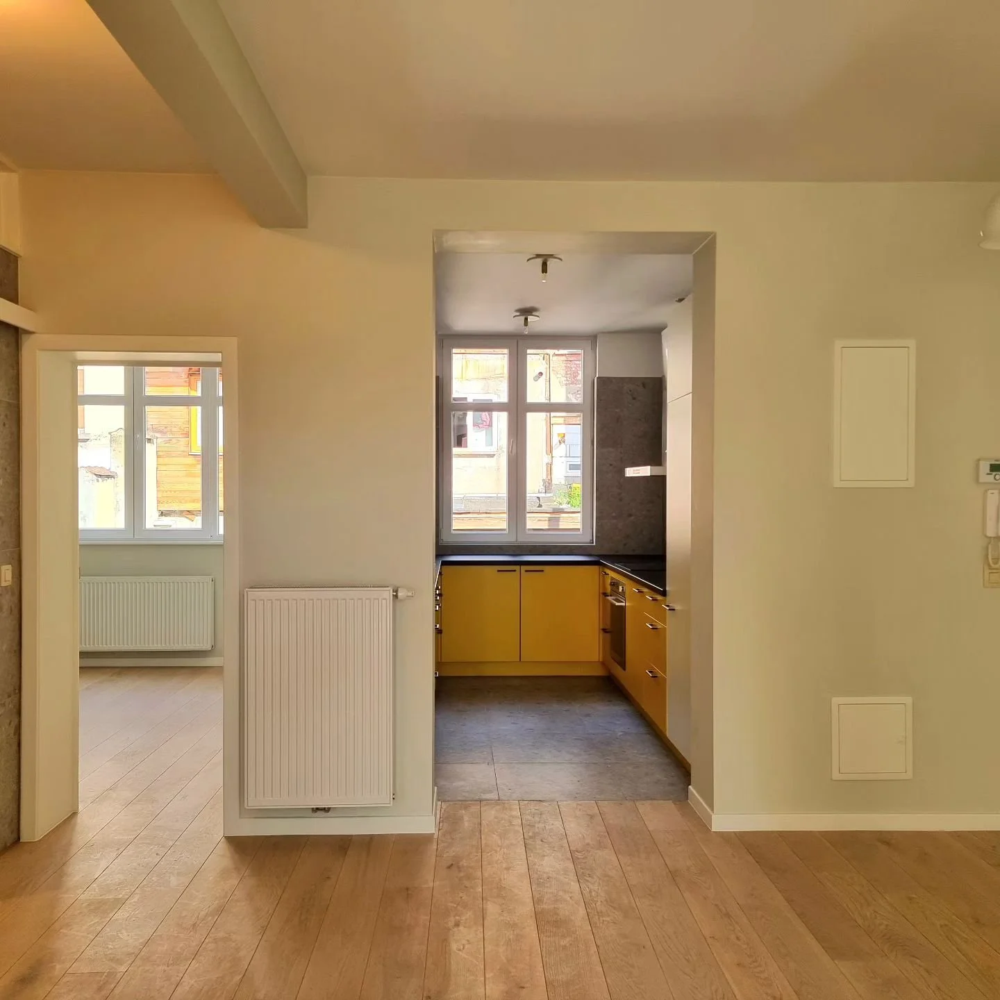 Renovation d'appartement 2 chambres pour collocation.
Yellow kitchen