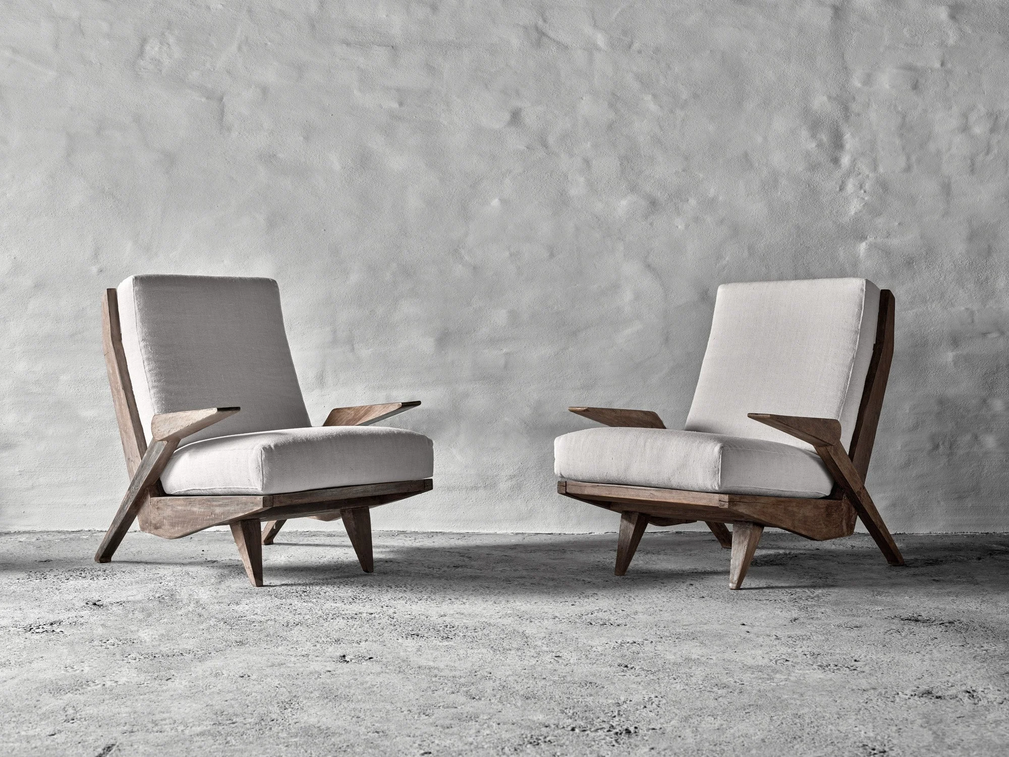 Gil Acacio Borsoi_Lounge Chair_01.jpg