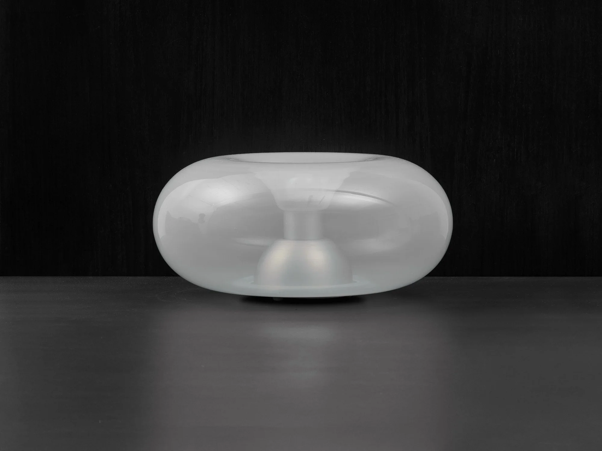 Luceos_Donut Lamp_03A.jpg