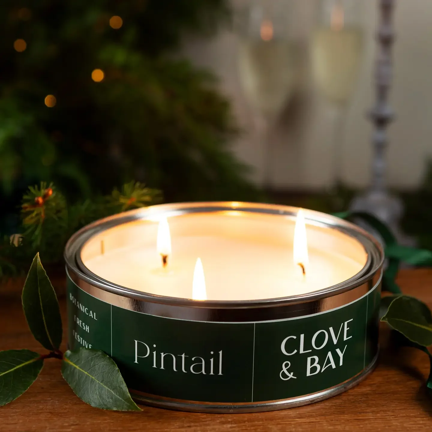 Clove & Bay Triple Wick.webp