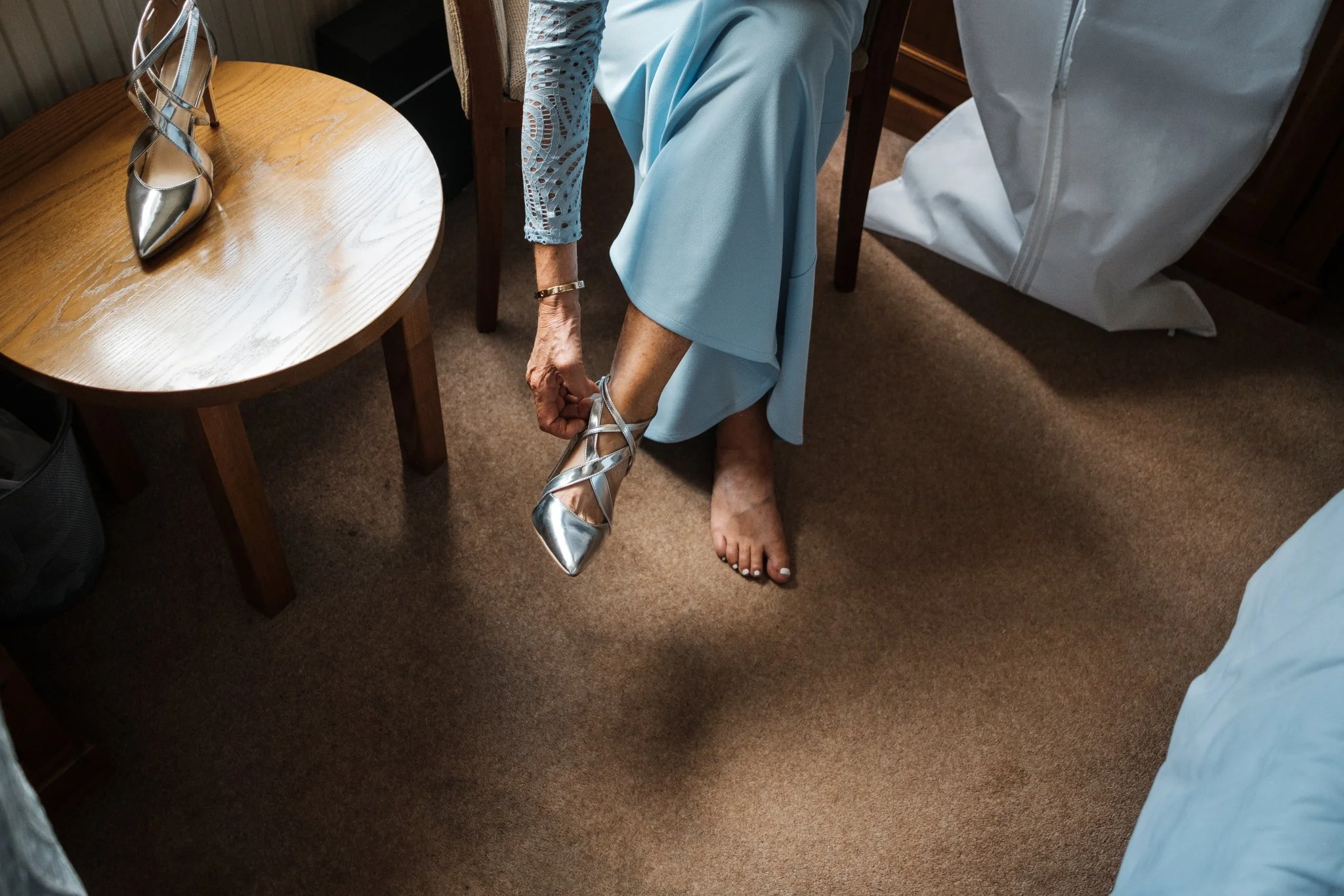 three-horseshoes-inn-wedding-photographer17.jpg