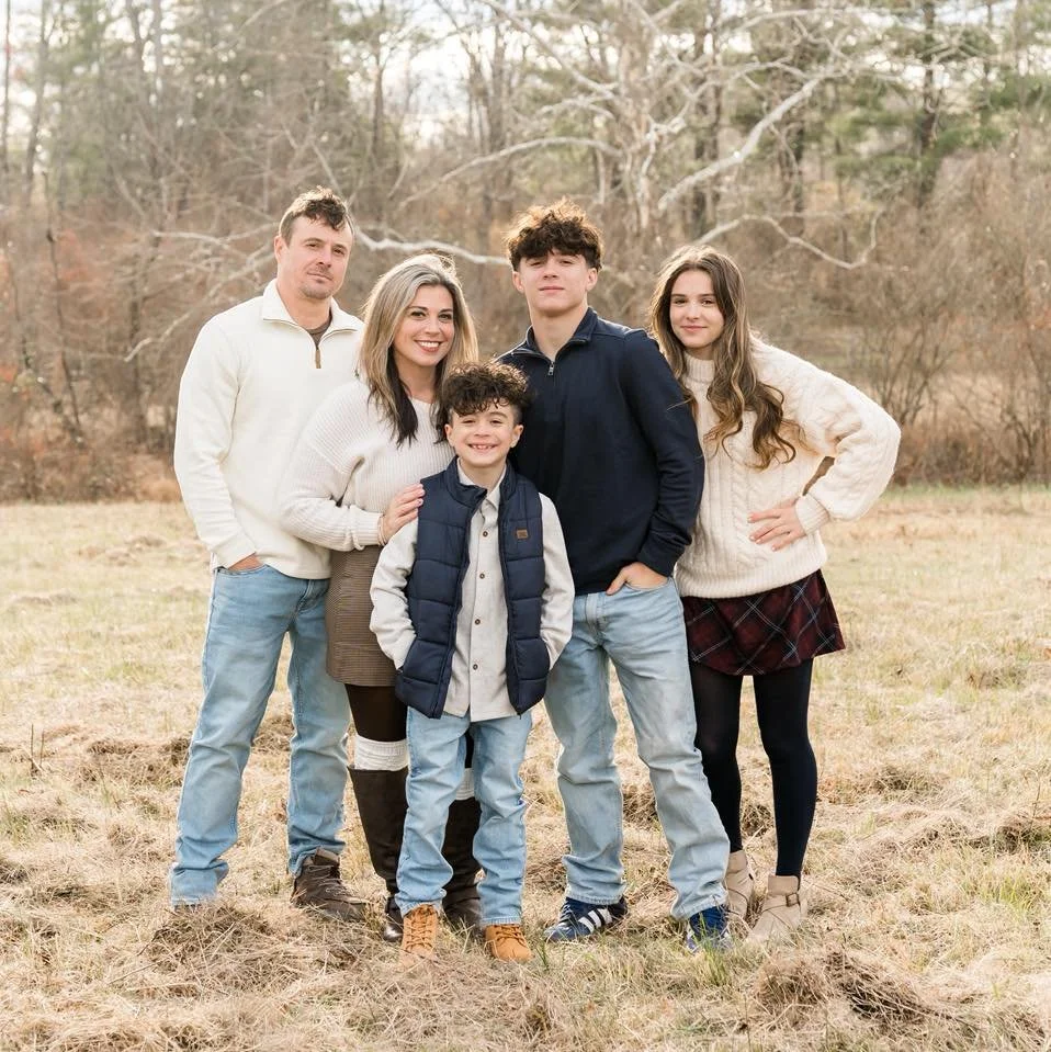 Despite the chilly wind, the Shumans made it look effortless! We wrapped up quickly, and these photos turned out amazing!
.
.
.
#familysession #familyphotography#berkscountyphotographer #lancastercountyphotographer #lehighvalleyphotographer #pennsylv