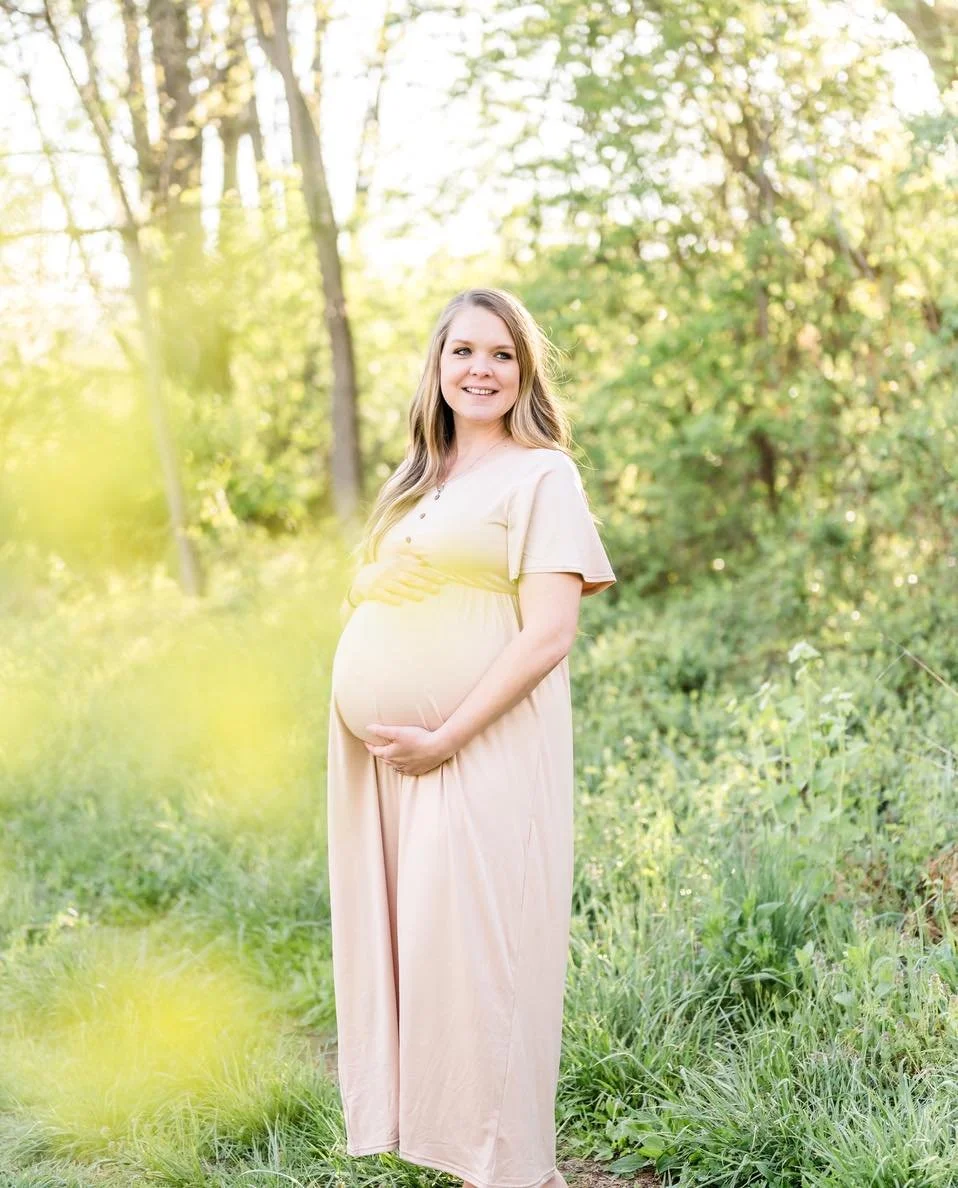 Surprise&hellip; another sweet baby is on the way for the Messenger family!

It was such a joy getting to capture another season for this wonderful family and seeing just how much they&rsquo;ve grown. These are the moments that pass quietly but mean 