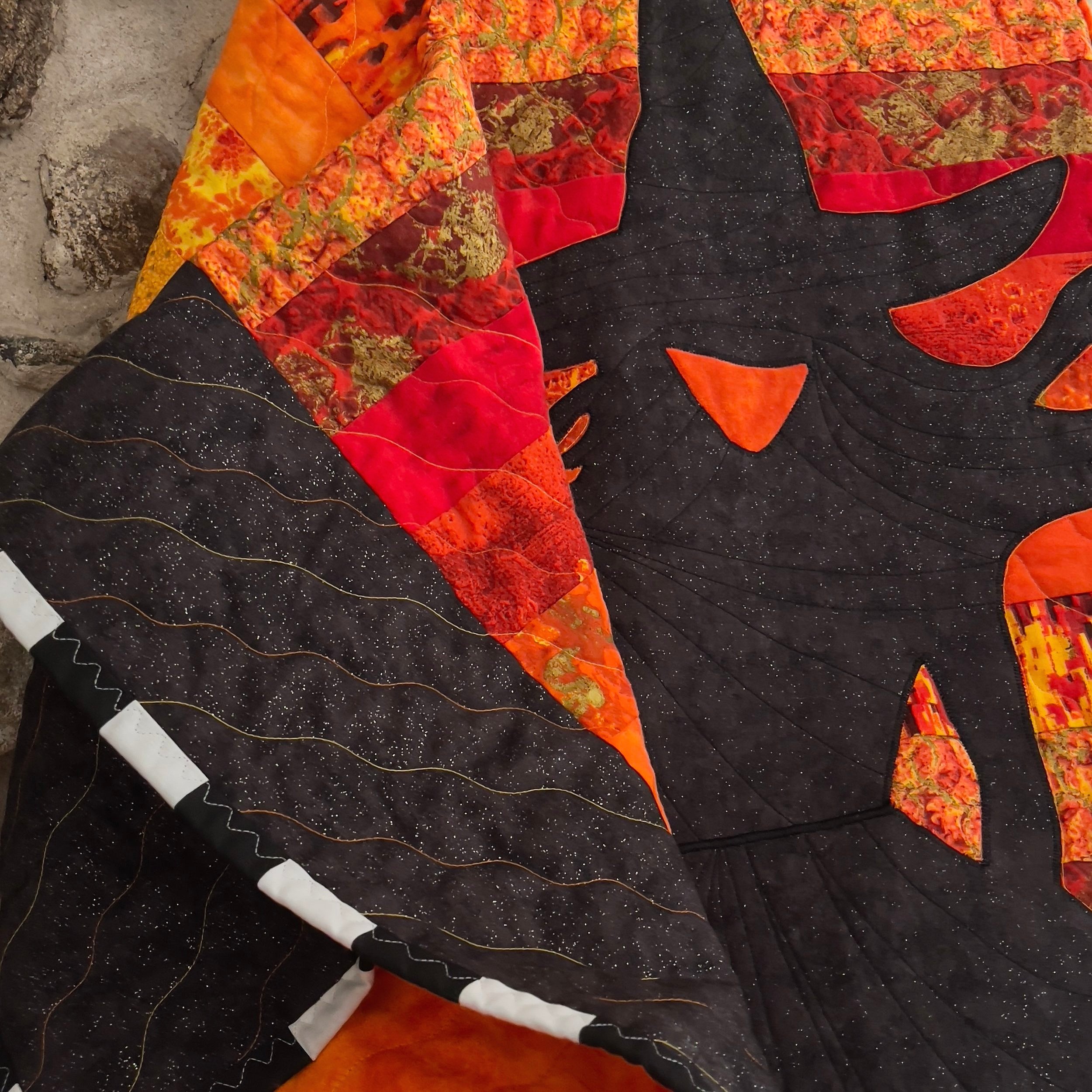 Close+up+of+orange+witch+quilt.jpg