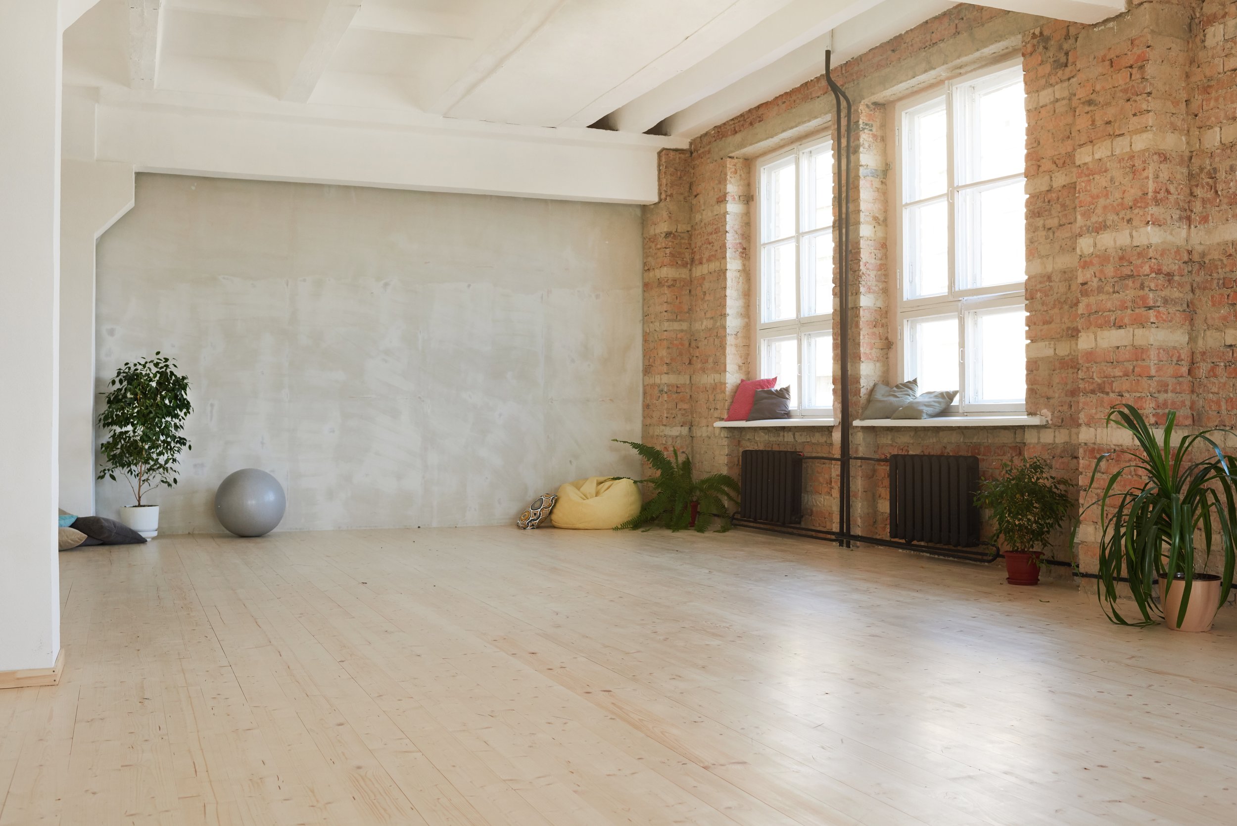 dance-studio-in-health-club-2023-11-27-05-27-15-utc.jpg