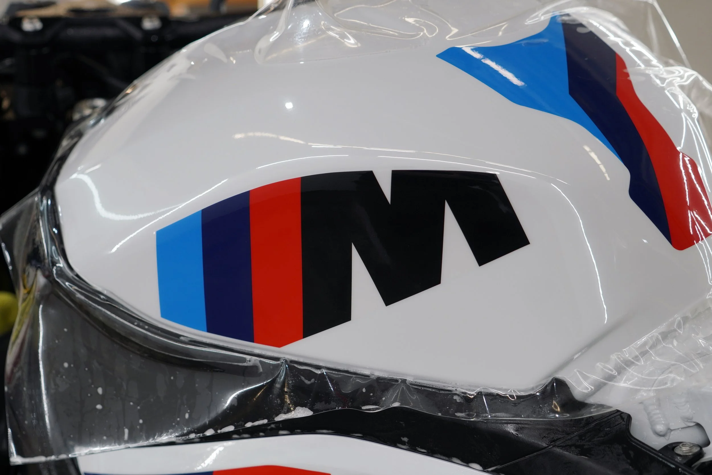 BMW M1000R 2025