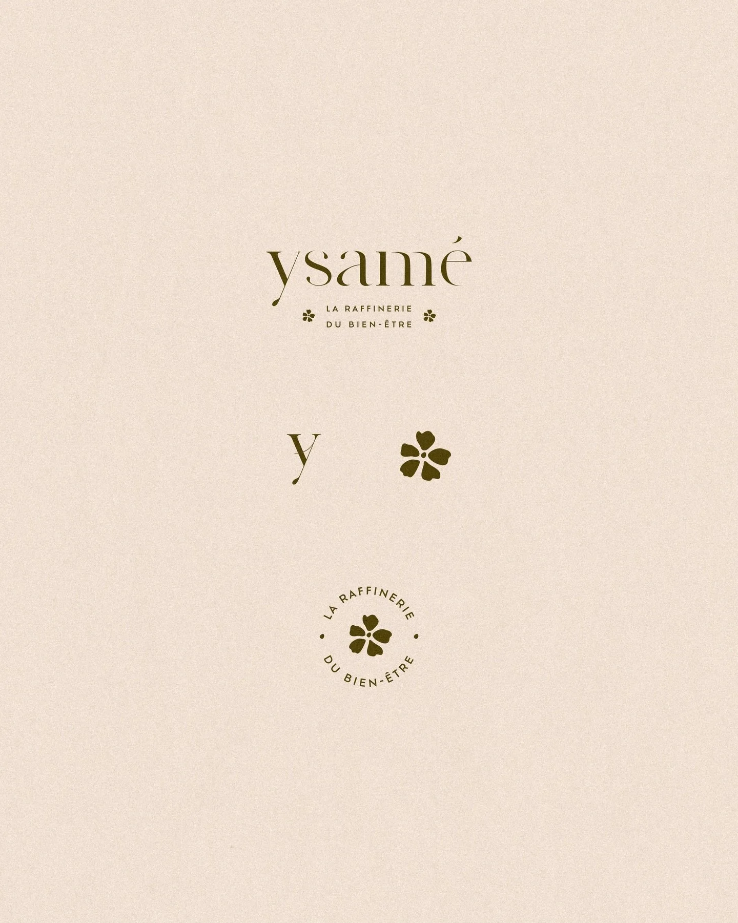🌸 Ysam&eacute; | identit&eacute; visuelle

Une identit&eacute; pens&eacute;e comme une signature : douce, &eacute;l&eacute;gante et pr&eacute;cise.

Une forme florale, un myosotis, simple, m&eacute;morable, qui fonctionne m&ecirc;me seule.

Tout a &