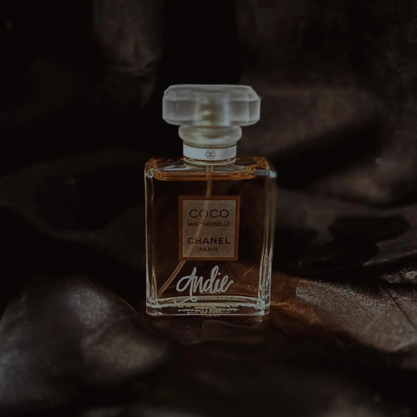 Pretty little thing ✨

www.bellamybranding.com
#bellamybranding #glassengraving #handengraving #lubbocklocal #customgift