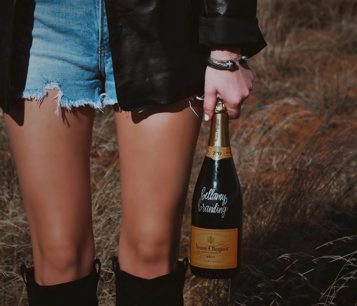 BELLAMY BRANDING &bull;
Custom calligraphy &amp; glass, wood, &amp; metal hand engraving designed by Katie Beth Saxon