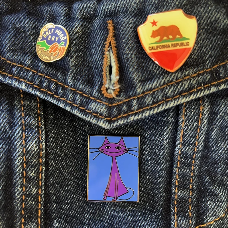PC Enamel Pin 01 Customer Photo 02.webp