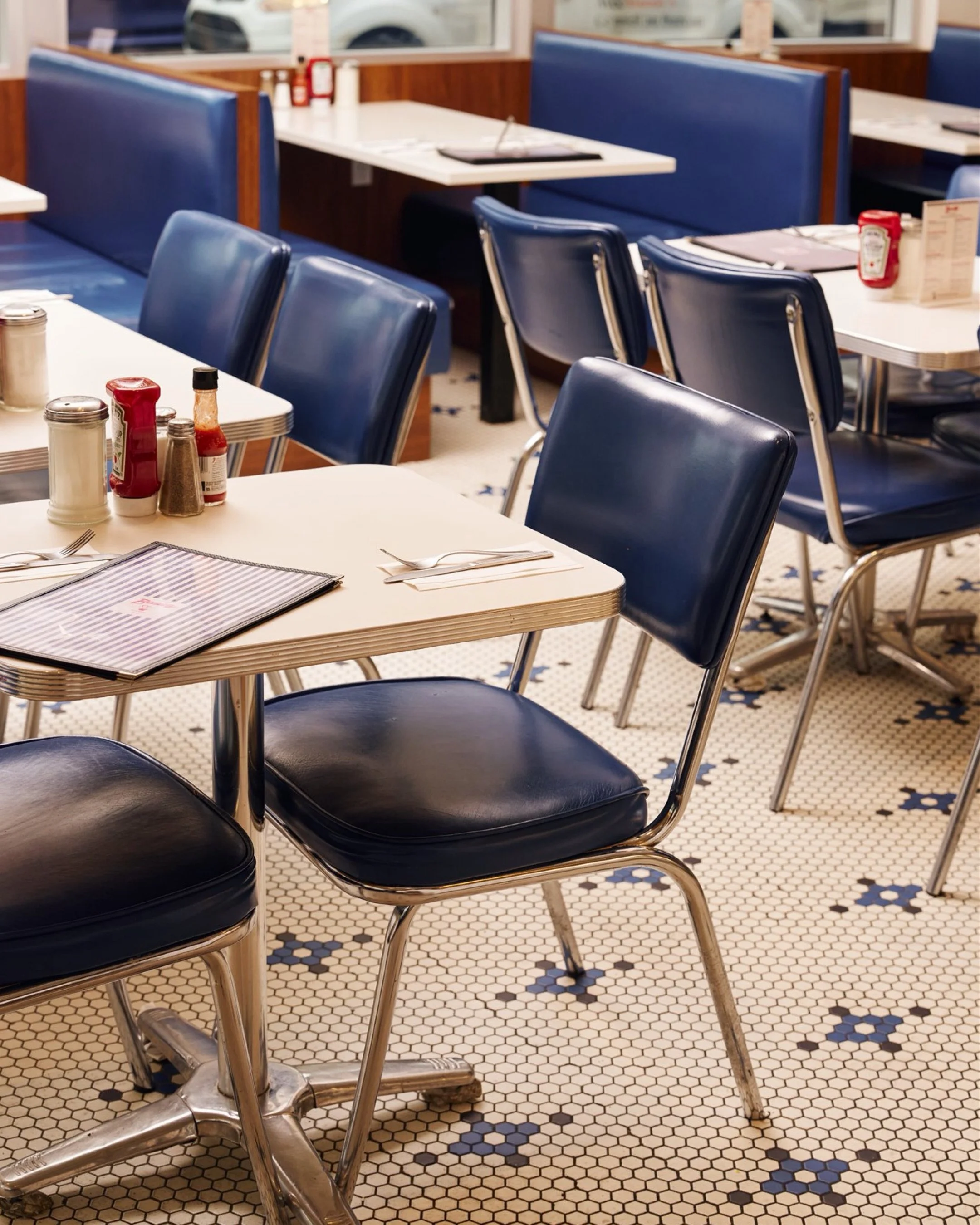 Twenties me did a lot of hungover brunches at @beautysmtl This week I walked back in as a photographer with my Eric and left with meaningful portraits of the owners, @julziris and @elanasckolnick , (who also happen to be @waldencanada alumni!!!!!!), 