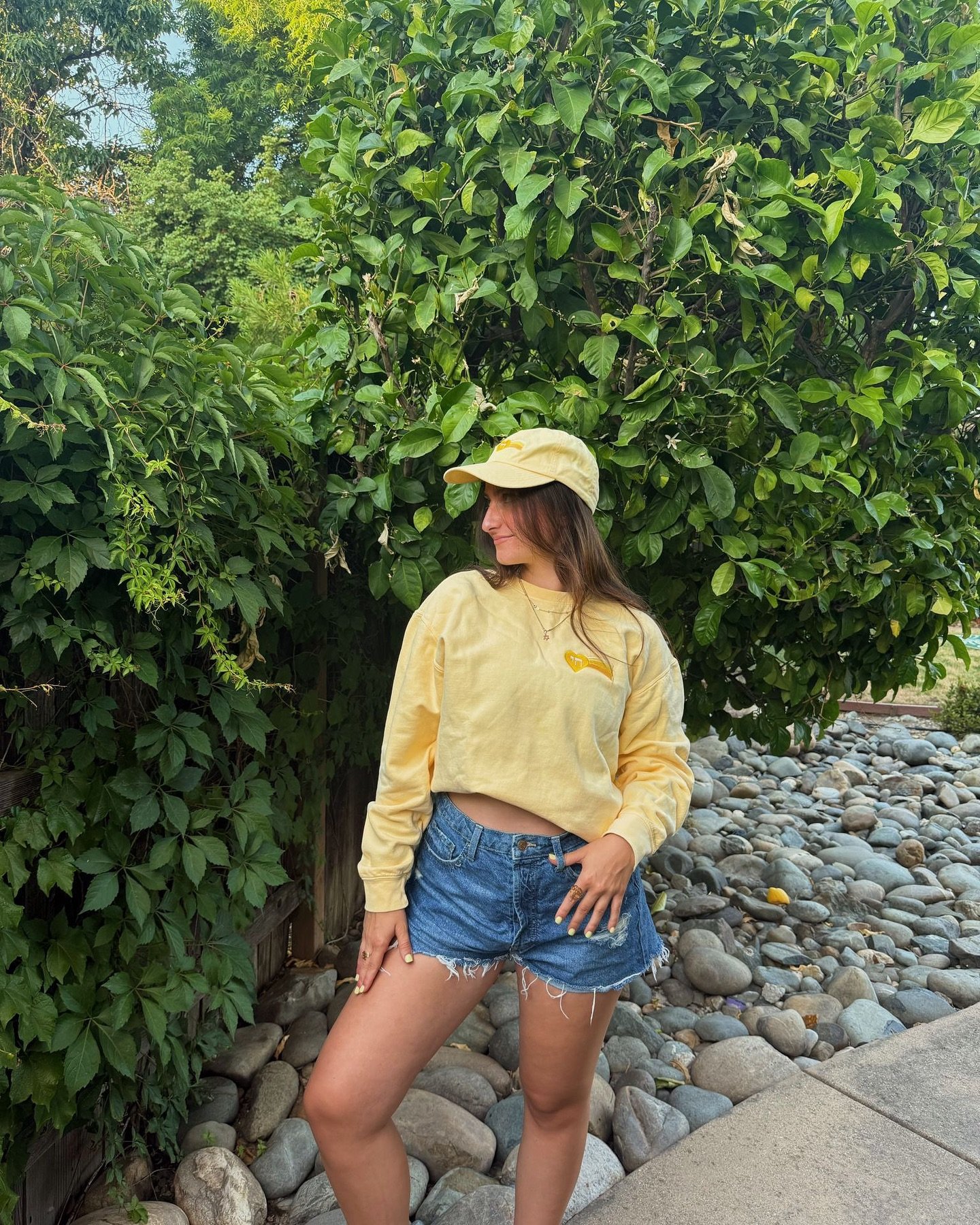fighting this June Gloom in our oh so BRIGHT yellow crewneck and hat 🌟
