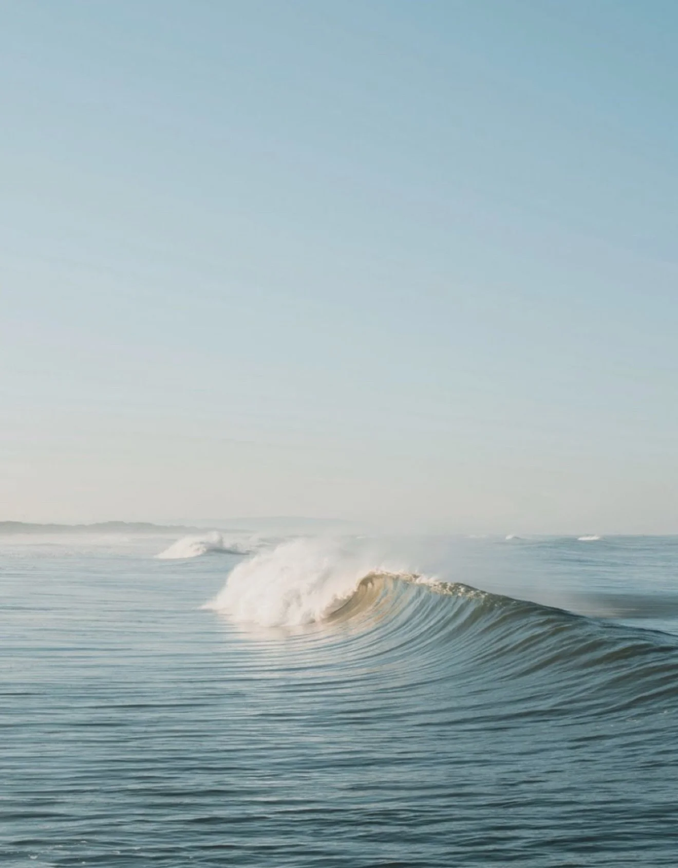 Grateful for this community 🕯️ for the way you show up, stand proud, and keep making waves that ripple far beyond us. Wishing you a gentle and grateful Thanksgiving 🩵