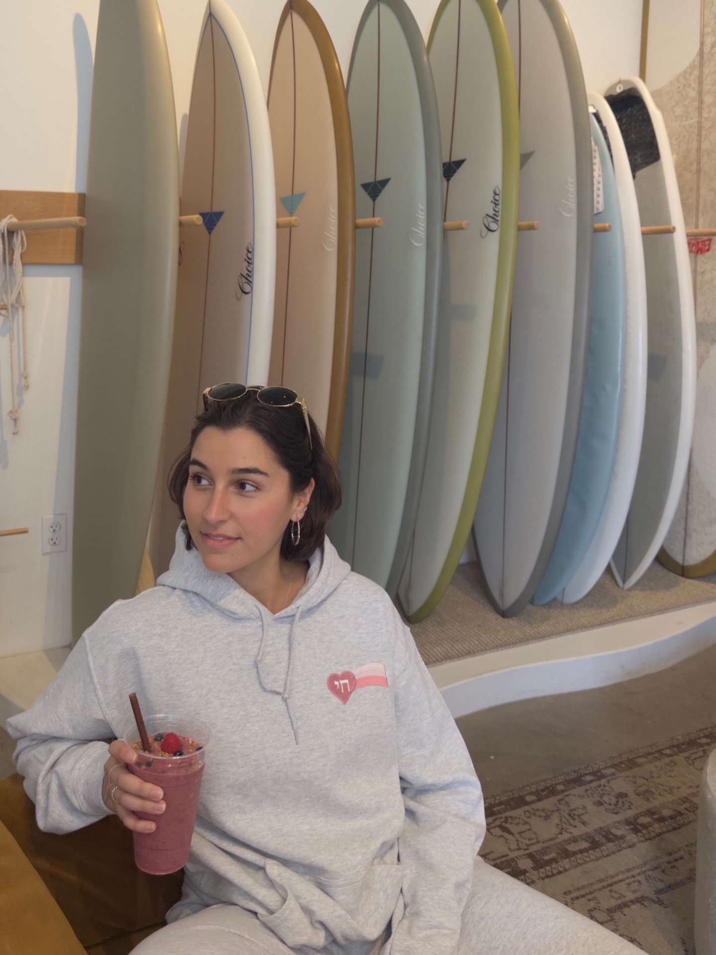 am uniform on 🔁 a classic heather grey set that moves with you from first sip to wherever the day takes you 🤸🏻&zwj;♂️