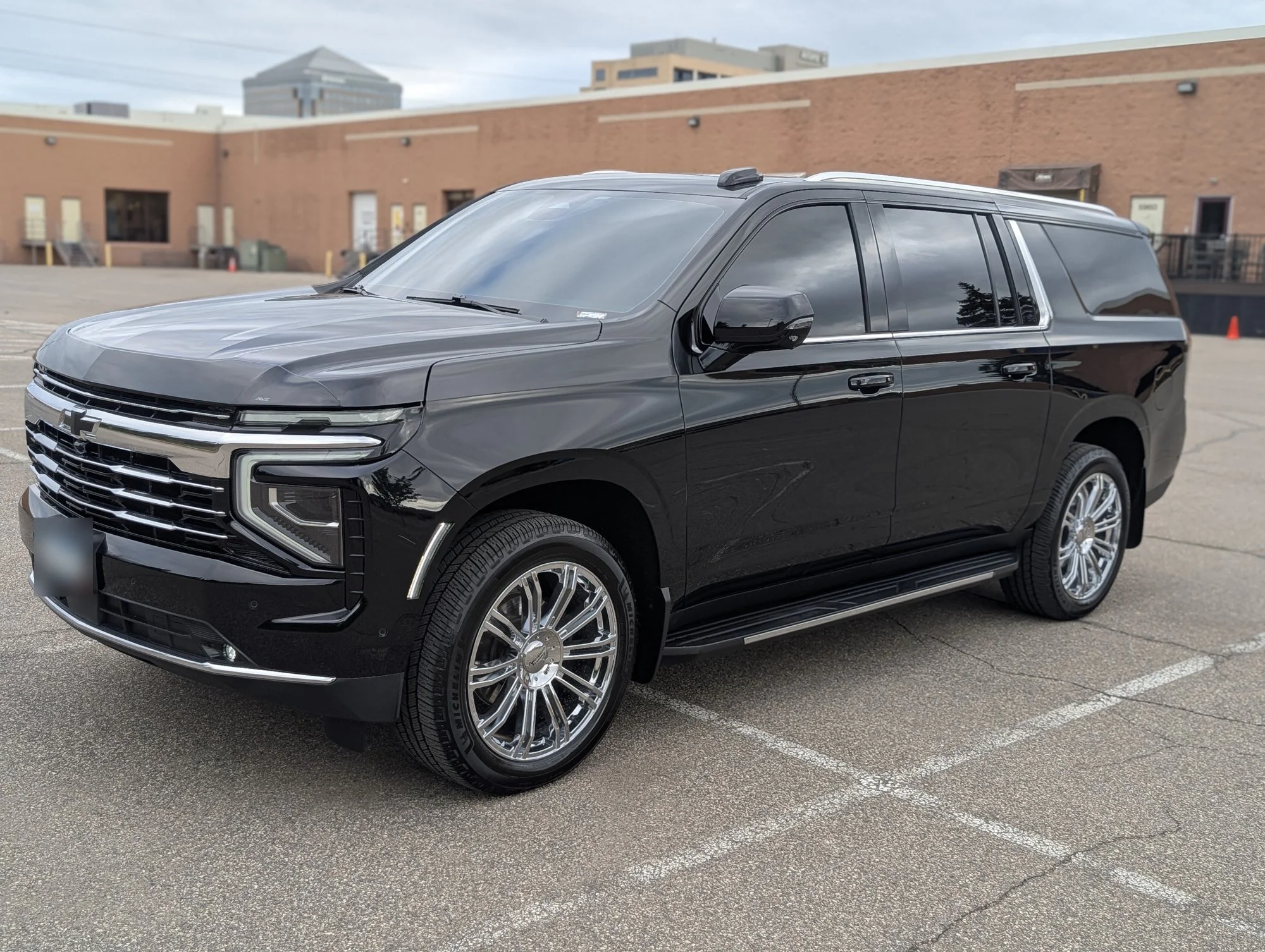 Chauffeur vs. Uber and Lyft: Which Is Right for Your Twin Cities Trip?