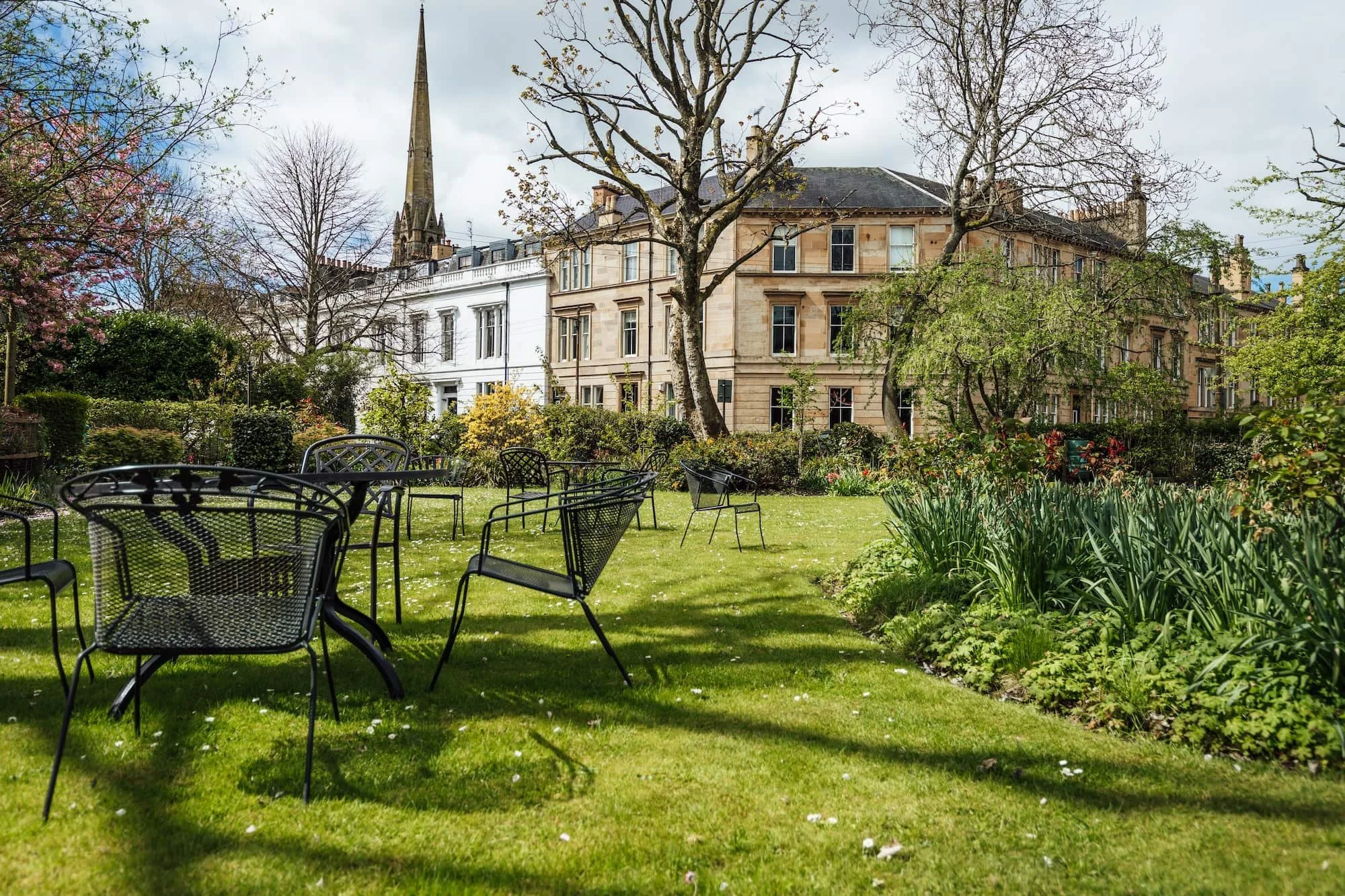 Front Garden 1-min.jpeg