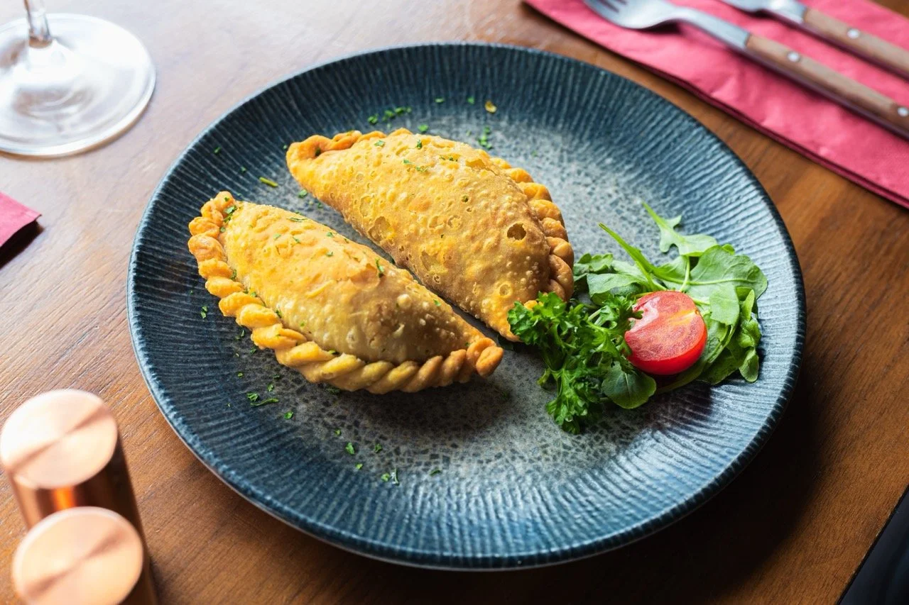 Los Toros (Food & Drink) 4 Large.jpeg