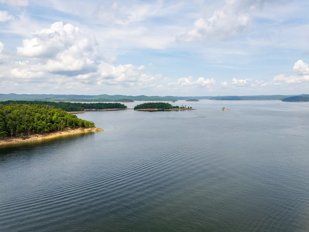 Broken Bow Lake summer