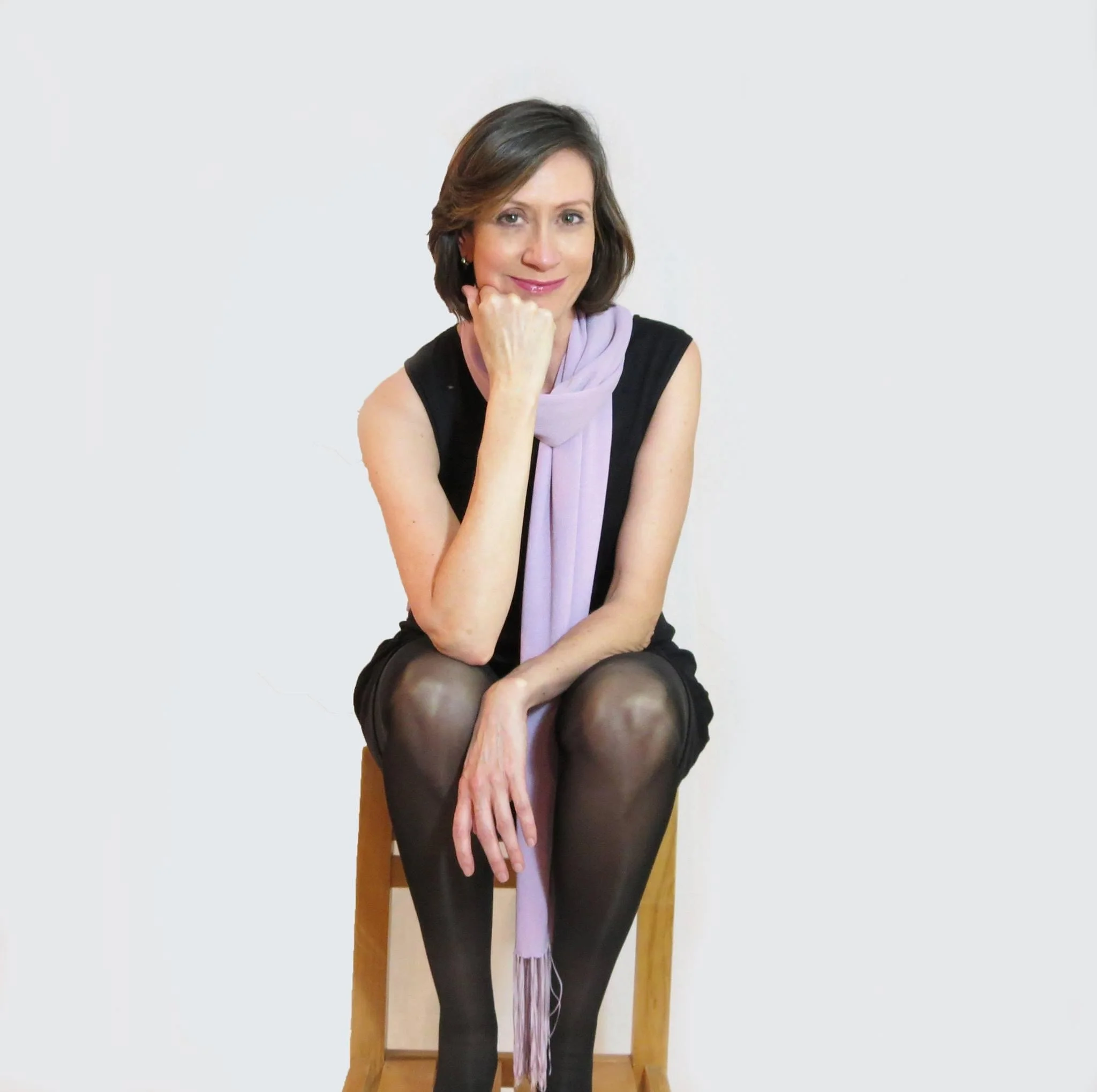 Dorothy Dean Walton, theatrical pose, Photo by Flor Aguilar, 2018, All Rights Reserved.