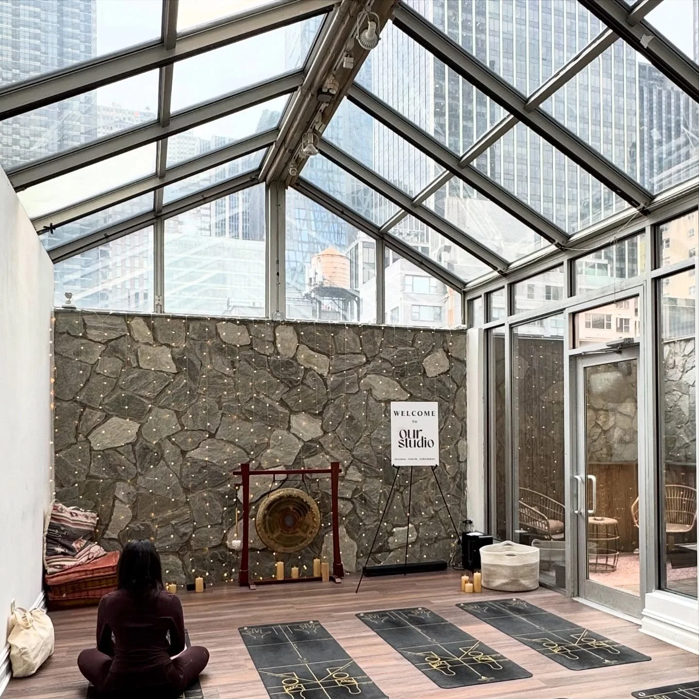 ✨This week&rsquo;s Mental Wellness Workout: Navigating the Holidays &amp; Managing Emotional Stress✨

The holidays will be here before we know it, and with them come many emotions: joy, excitement, nostalgia, but also stress, pressure, and overwhelm.