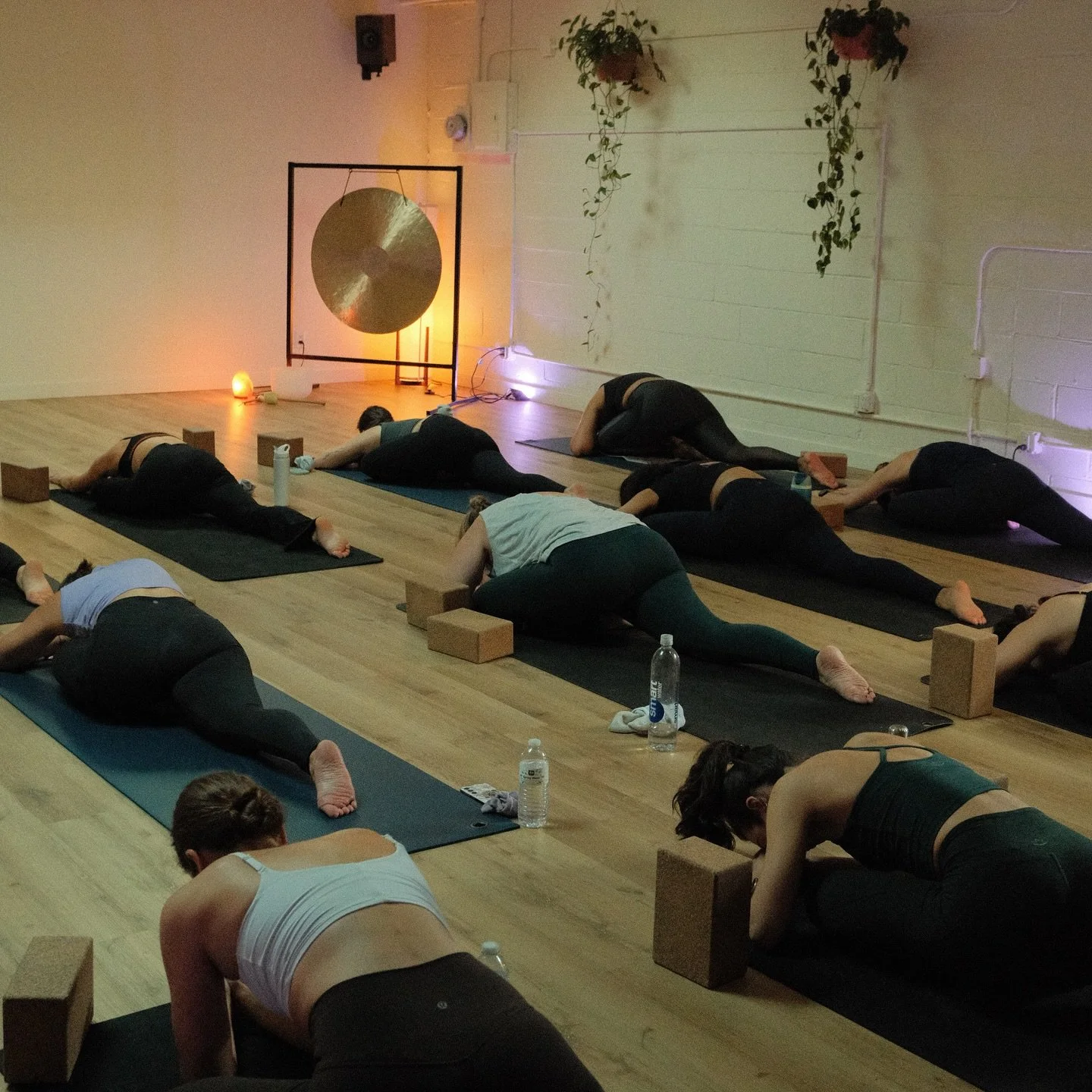 ✨This Thursday&rsquo;s Mental Wellness Workout: Boundaries &amp; Emotional Bandwidth✨

As the holidays approach, it&rsquo;s easy to feel stretched thin, pulled between obligations, expectations, and your own energy limits. This week&rsquo;s session i