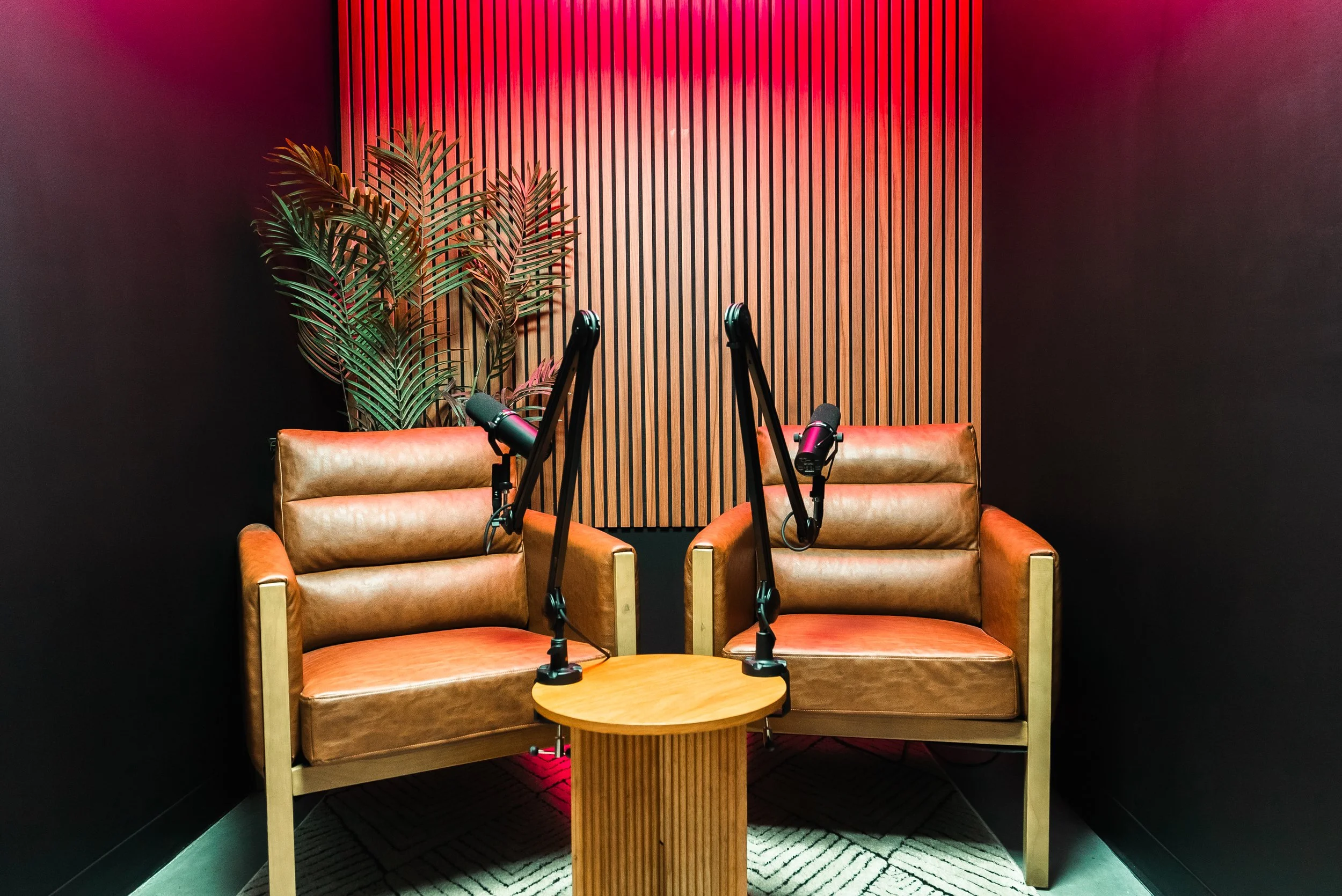 Loyd Studio Photos-01121-2.jpg