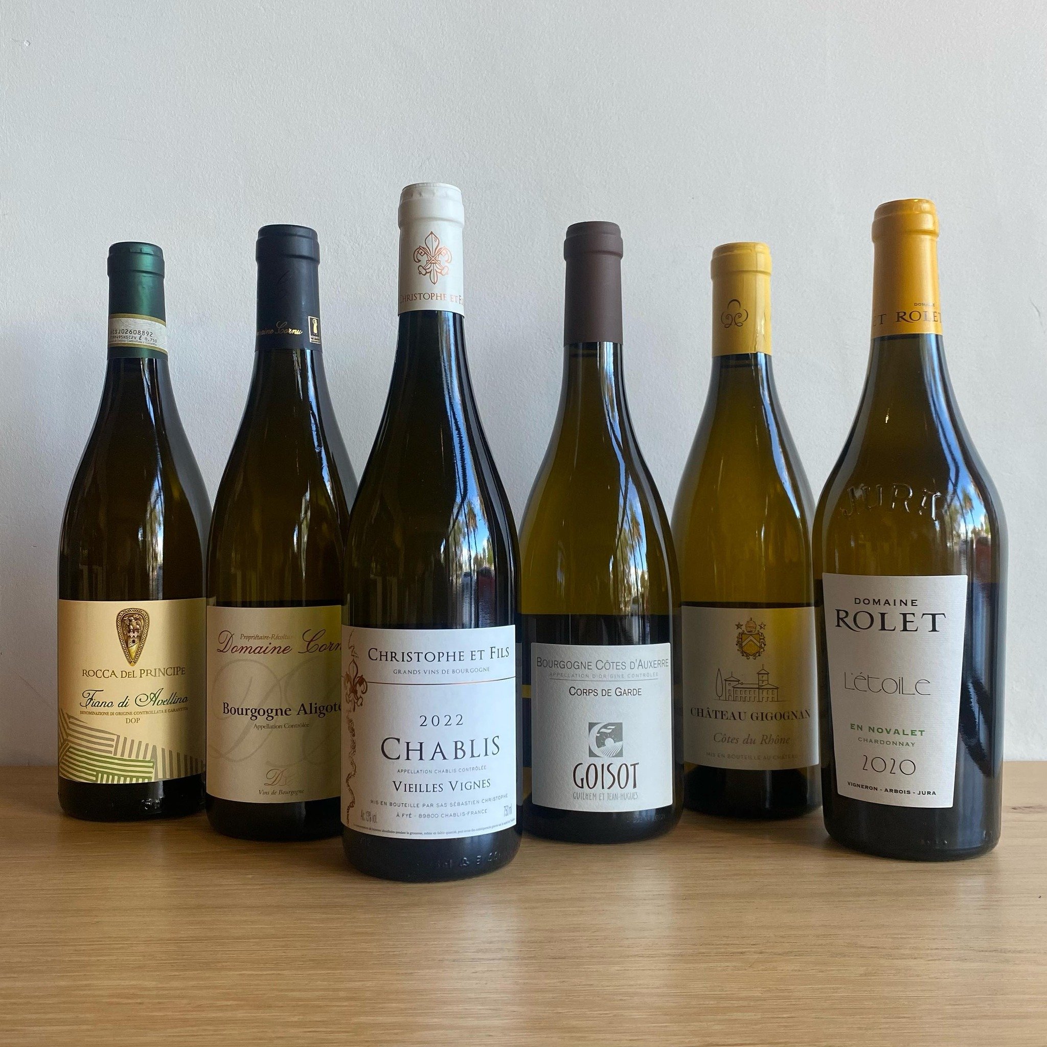 The sun is shining today, so we&rsquo;ll take a moment to show off some new white wines we got in store this week 🌞

@roccadelprincipe 2021 Fiano do Avellino

Domaine Cornu 2021 Bourgogne Aligote

@seb_astienchristophe 2022 Vielles Vignes Chablis 

