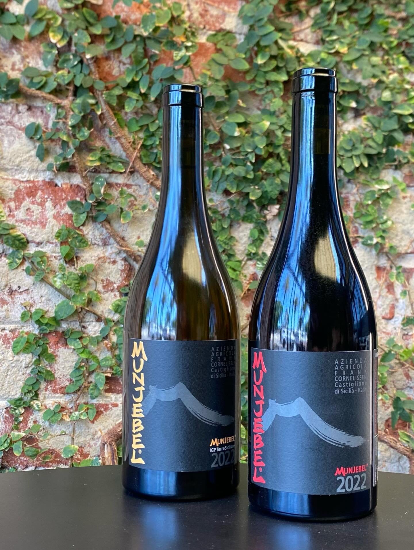 Huge week of arrivals ahead of the festive frenzy ahead,
Fresh releases from @frankcornelissen_winery have us Friday-ready!

🌞 2022 Munjebel Bianco and Rosso 

💖 2024 Susucaru Rosato

The following life altering 2021 Grand Crus;

🌋 Magma Rosso - c