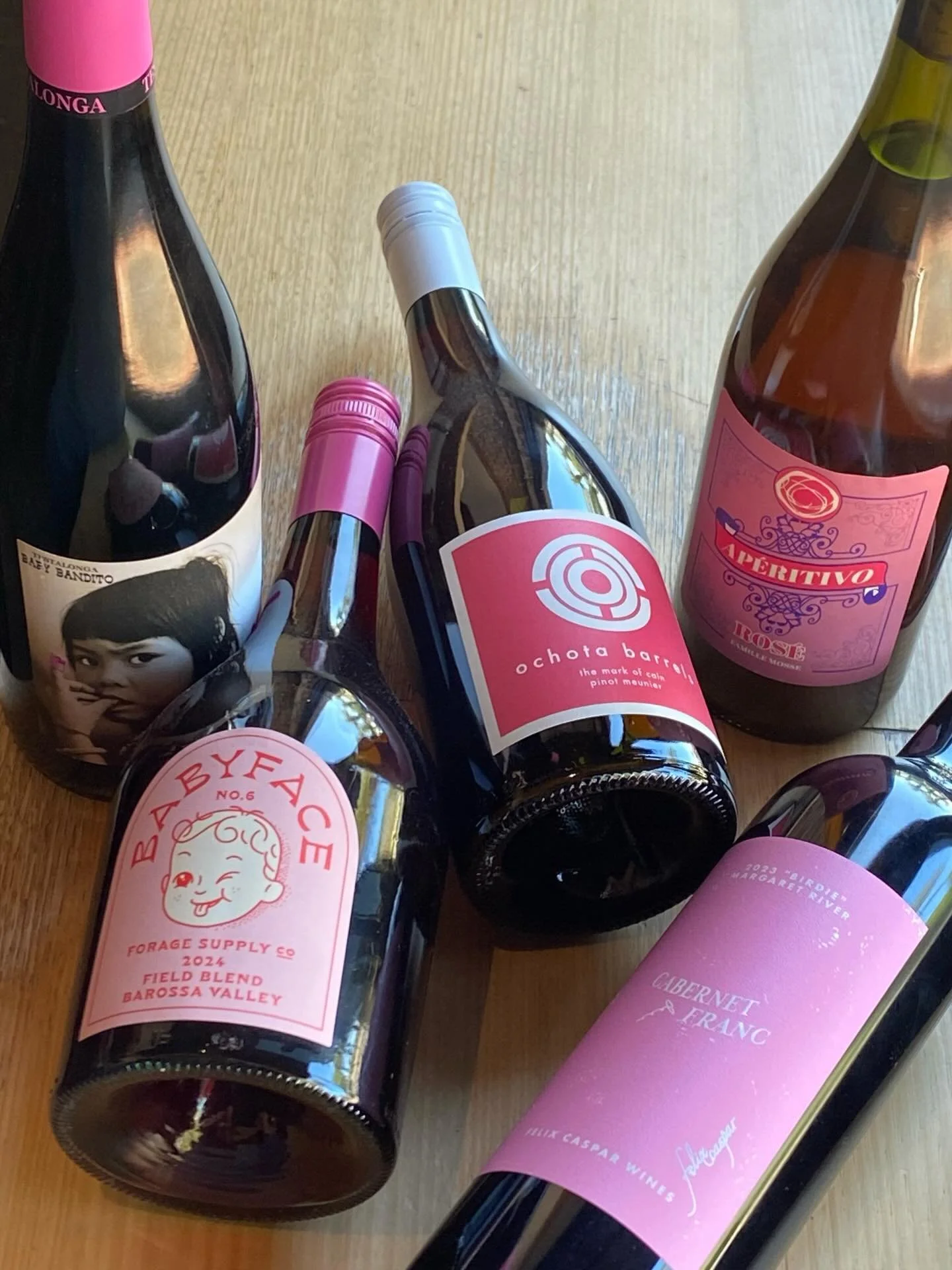 💗 💖 🩷 So many pretty little things perfect to pick up for the weekend ahead . . .