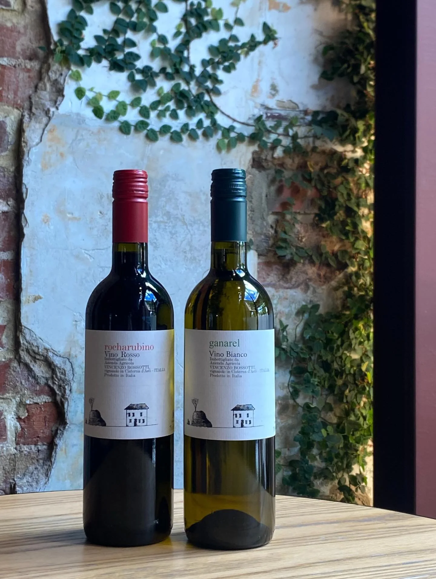 Next level Barbera and Arneis from @aziendabossottivincenzo 

Terrific value for money with real character and superb quality, perfect Sunday evening sipping 🍷