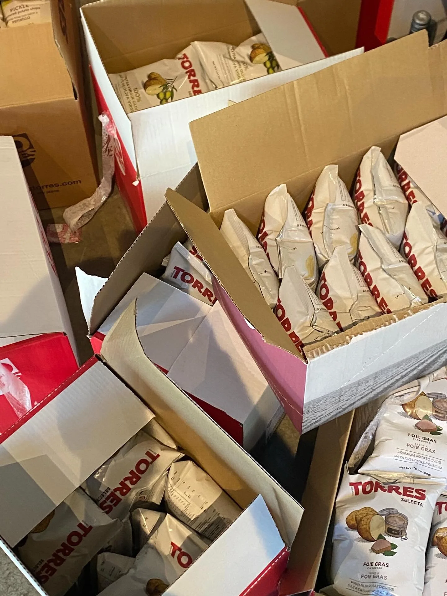 Tough day at the office&hellip;
@patatastorresofficial