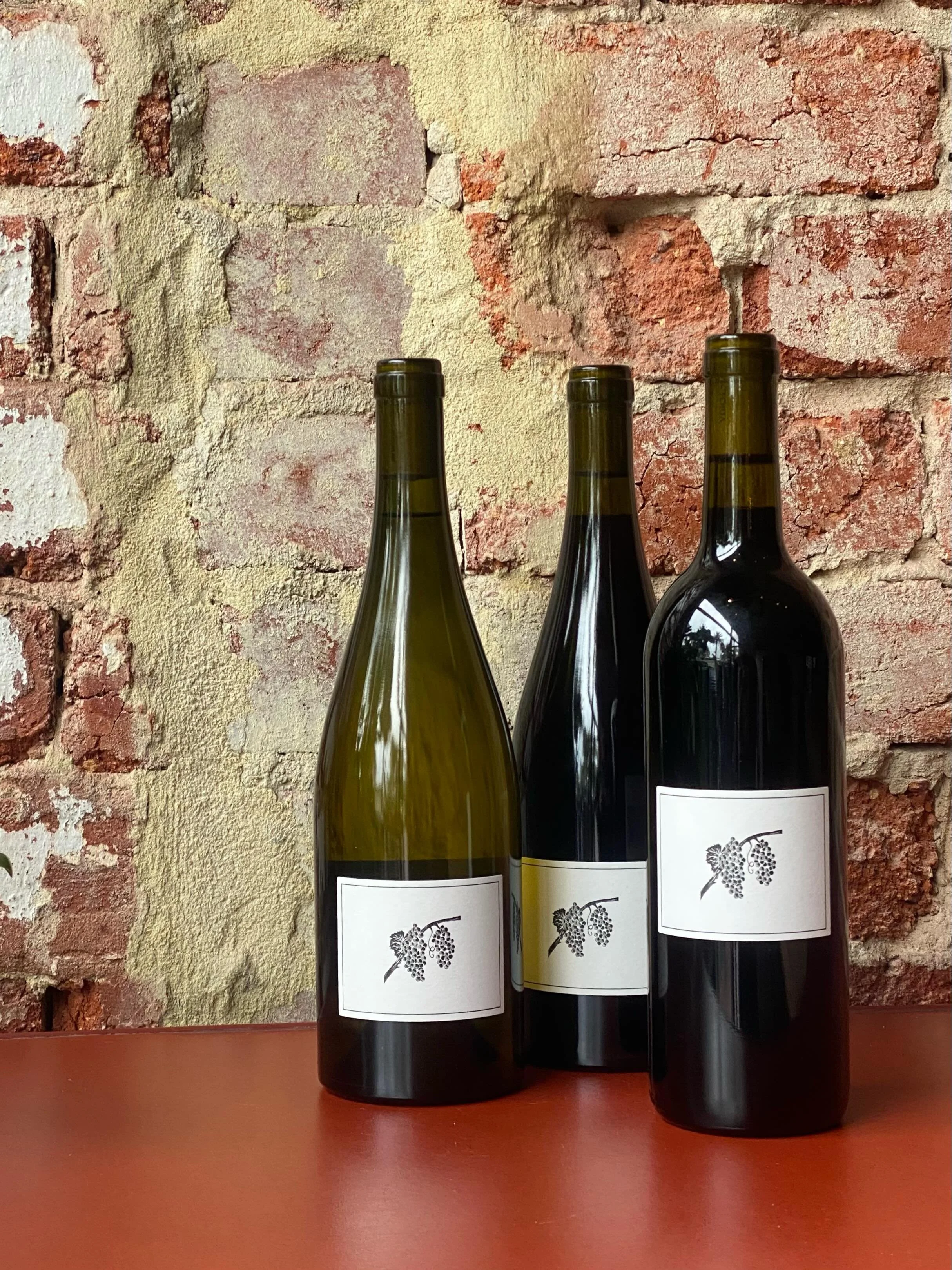 Monday rolls around again&hellip;
It&rsquo;s Steak-Night here at @beskbar and you&rsquo;re looking for a deal..

Joshua Cooper&rsquo;s 2025 Central Victoria release might be the strongest argument yet for him being one of the sharpest young voices in