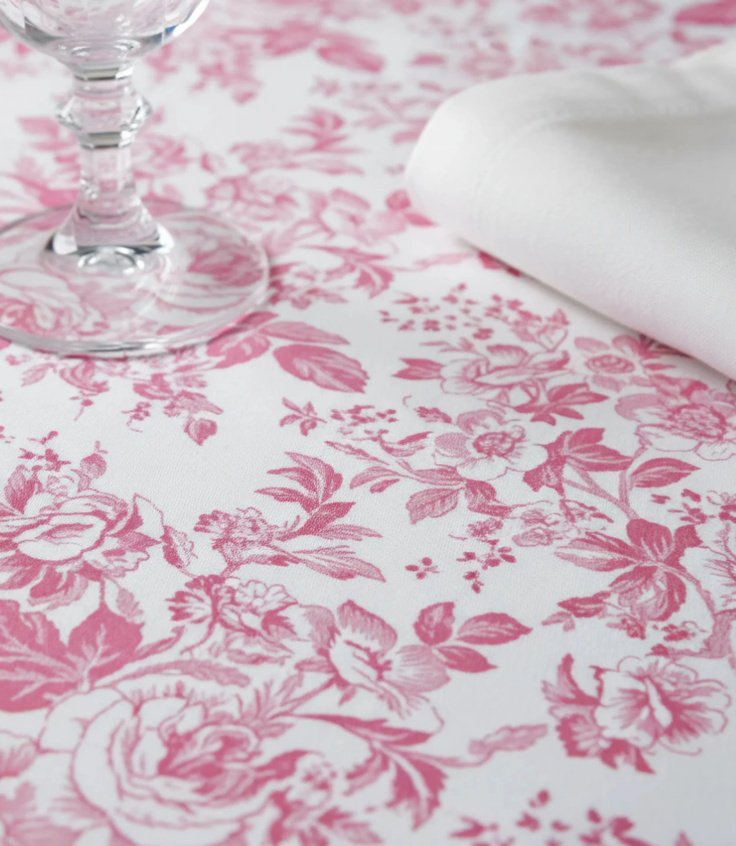 Pink Floral $45
Napkins - $3
Available in 108", 120", 132", 90x156"