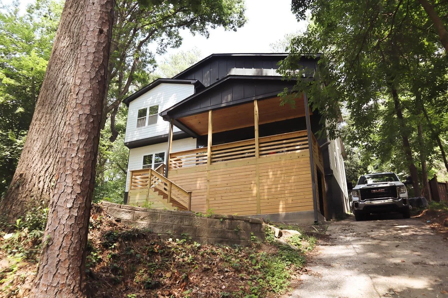 New work for Atlanta Communities Real Estate. 🏡 

#atlanta #georgia #realestate #realestatephotography #GA #welcometogeorgia