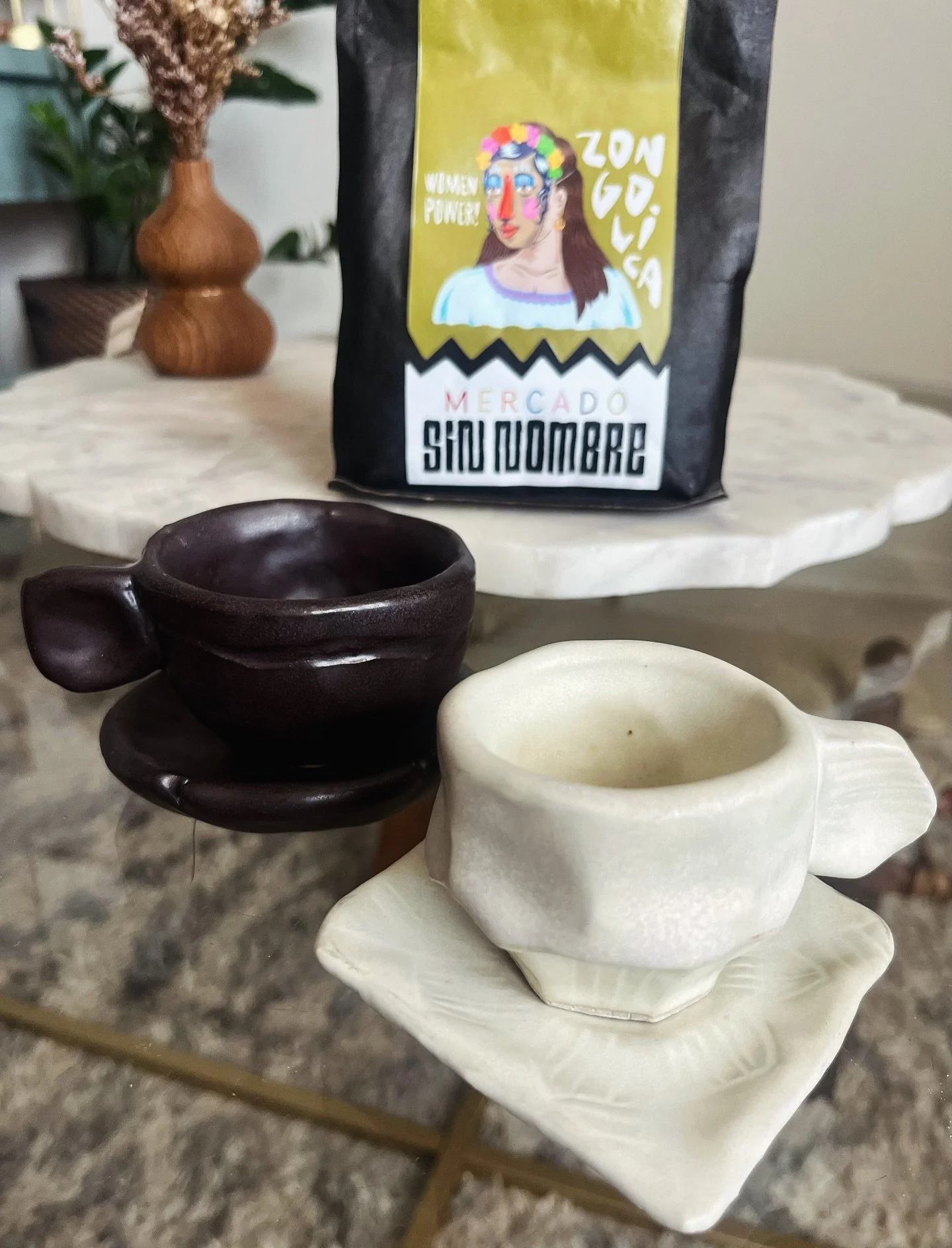 ☕️ Coffee tasting + Espresso cup making on 9/30 @mercadosinnombre This is our first collab class and we are so excited to get creative and learn about coffee with you! Ticket link in bio