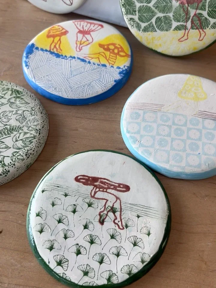 Nourish your creative mind and body at our Holiday Craft &amp; Flow Workshop on Saturday, December 13th from 2&ndash;5pm 🧘✨

Experience a grounding yoga session with @yoga_sounds, and hand build a set ceramic coasters with @braveceramics, perfect to