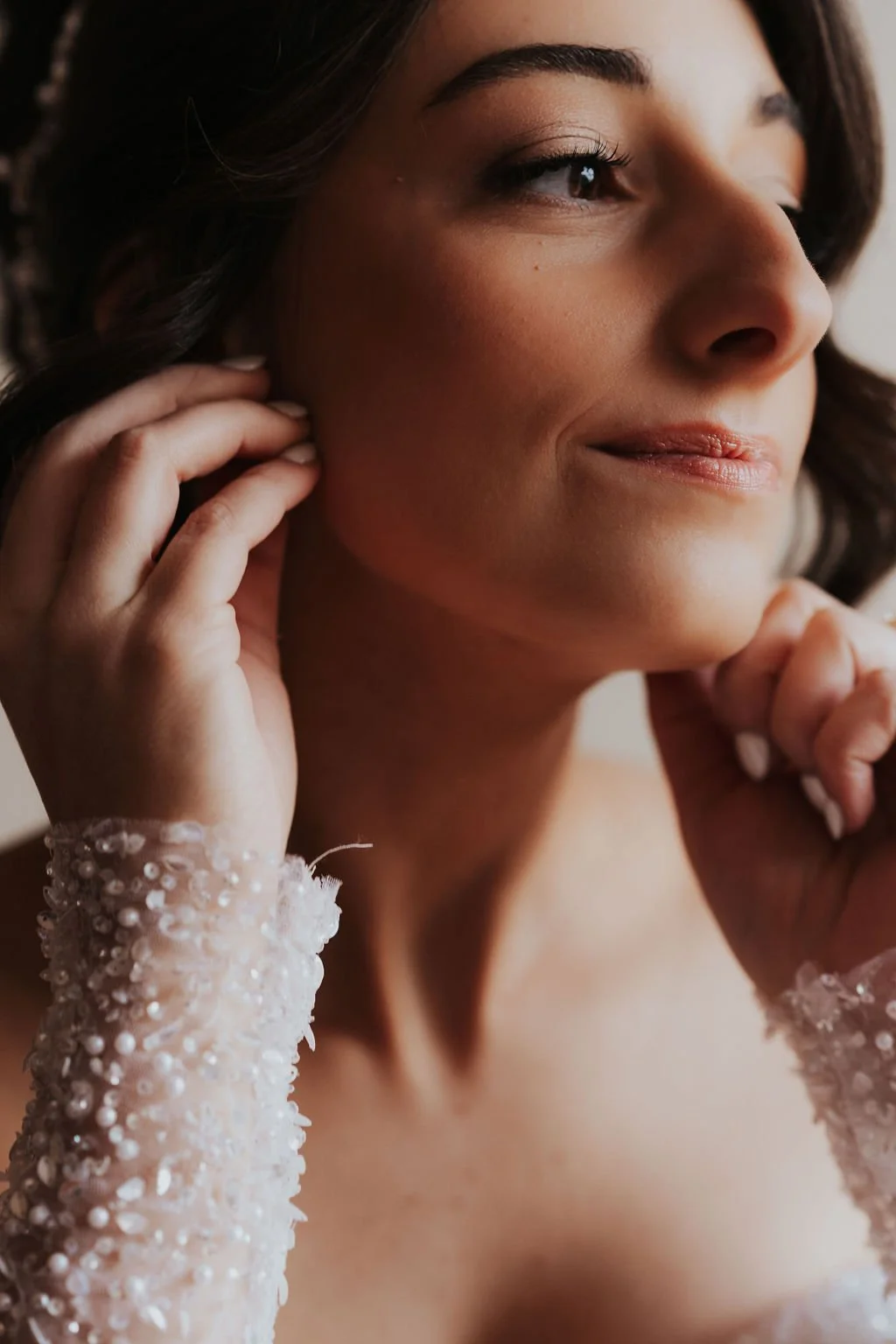 Close up of brides makeup 