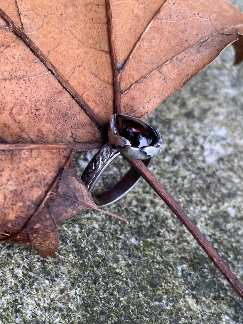 Reposting this vampire bat ring because I am nowhere close to sick of her yet. Back to the jewellery bench next week and cannot wait to make something new!

Indian garnet, sterling silver.