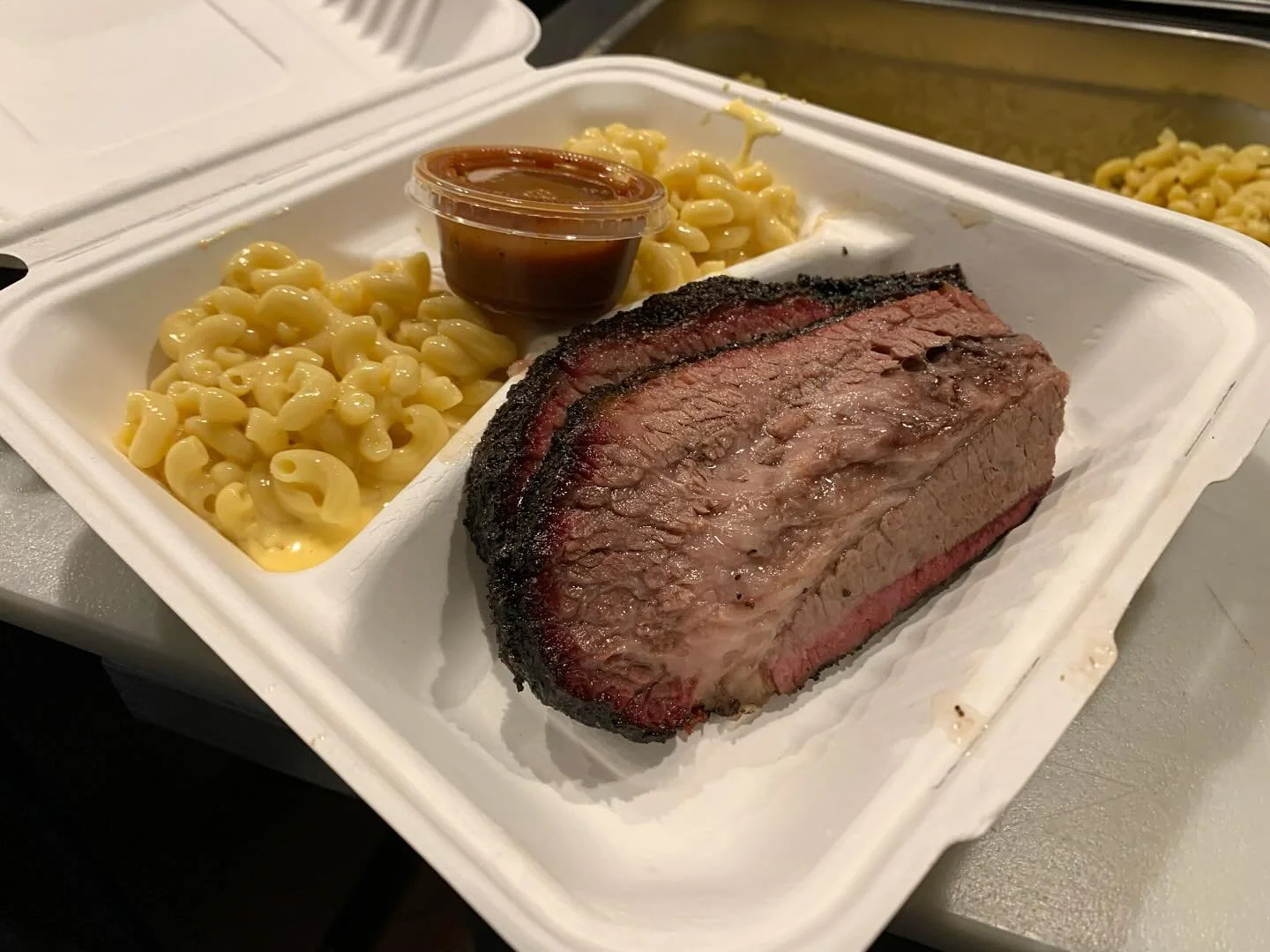 Our Mondays have been too slow to keep open. December 29 will be our last Monday- come on out for a Monday lunch before it goes! 

Monday Specials
&bull;smoked cheeseburger ($10- burg only, $14.50 side/drink combo)
&bull;smoked chicken plate (1/4 &am