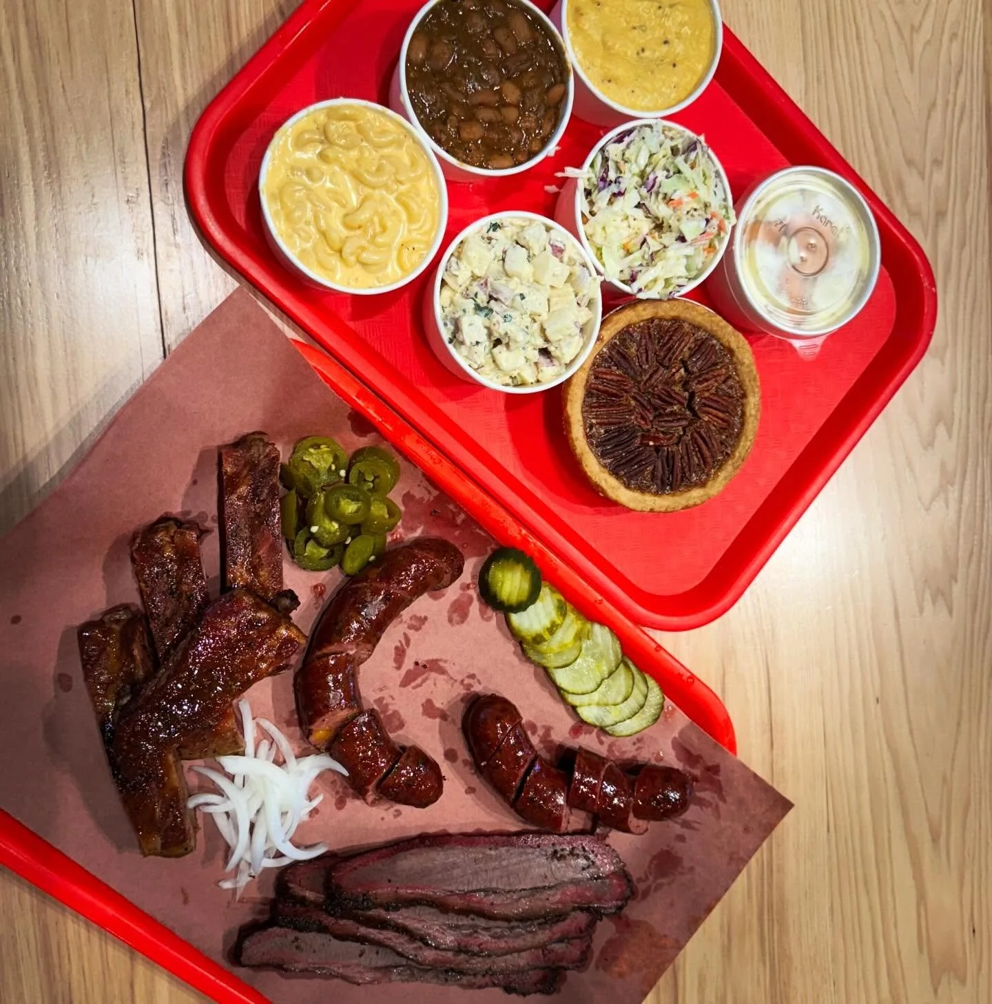 Barbecue stop #2 on our road-trip southwest. @littlemissbbq in Phoenix! Thanks to the crew at the Sunnyslope location for the pit tour &amp; hospitality. 

We were lucky enough to catch opening day of spring training &amp; watched the D-backs take do