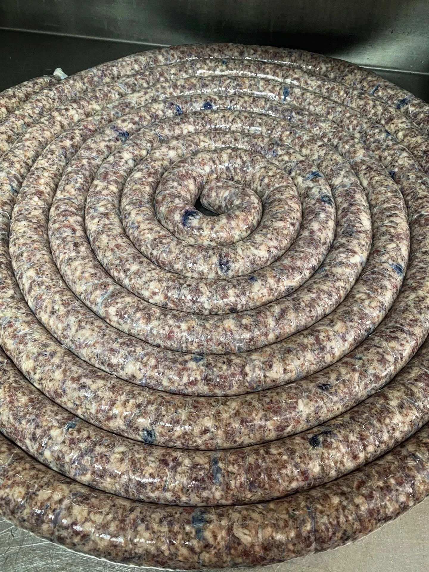 Lots of hot barbecue left this Sunday afternoon. Bunch of potatoes, brisket, ribs, turkey &amp; more! Give us a call or text to pickup dinner☺️ here till 3!

Pictured is Maple Blueberry before getting linked up by Fletcher.