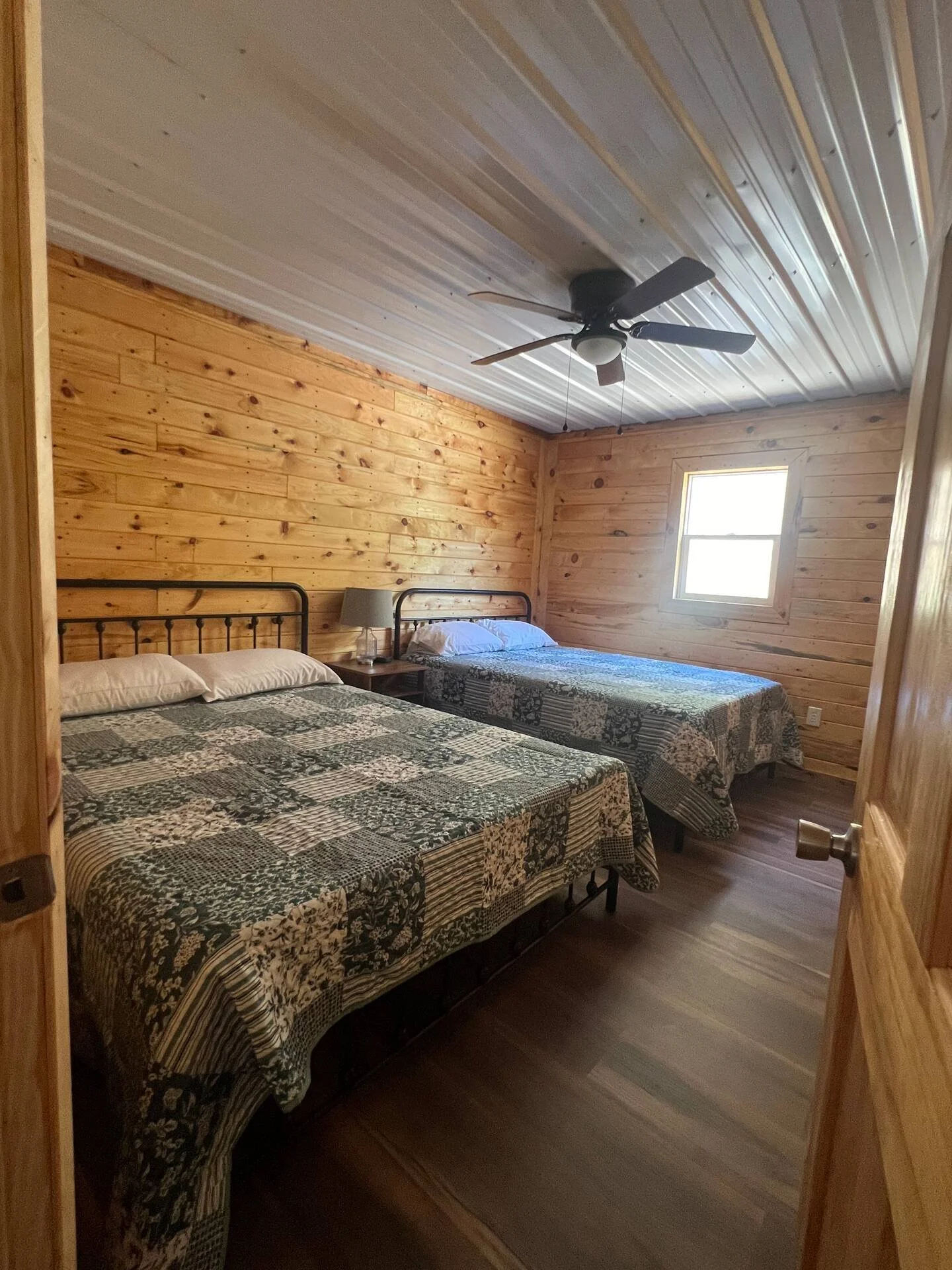 cabin7.jpeg