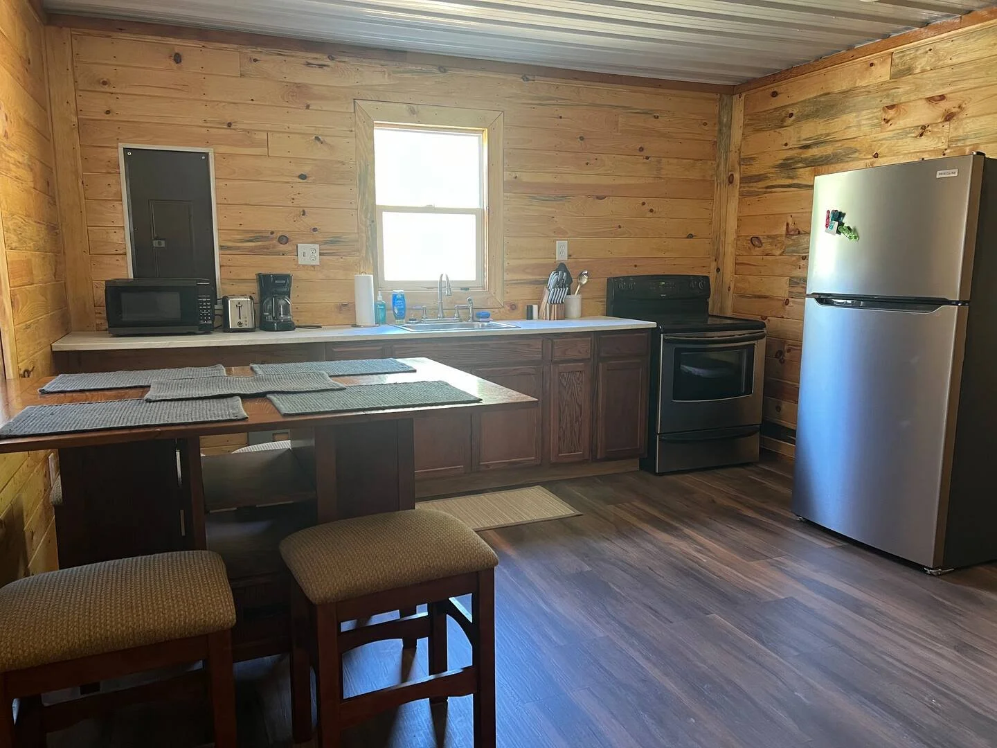 cabin6.jpeg