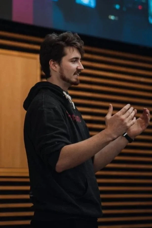  Daniel Mogens McMillan