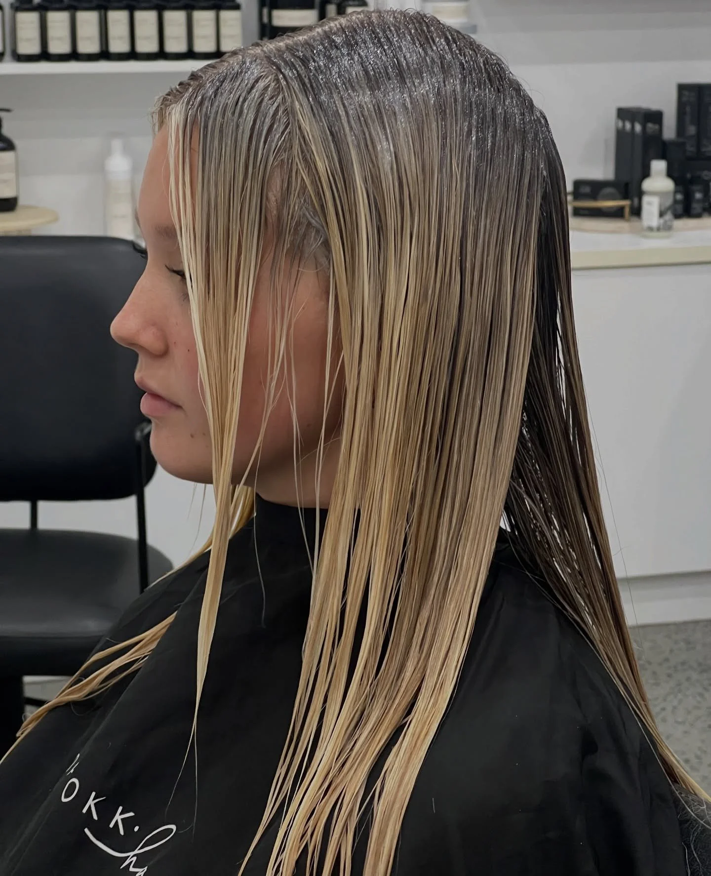 In a world of low-maintenance colour&hellip;
we&rsquo;ve created more high-impact blondes this month
than we have in years &amp; we could not be more excited 🙌🏼 

Book your full head foils or balayage package online or dm us now 🌙