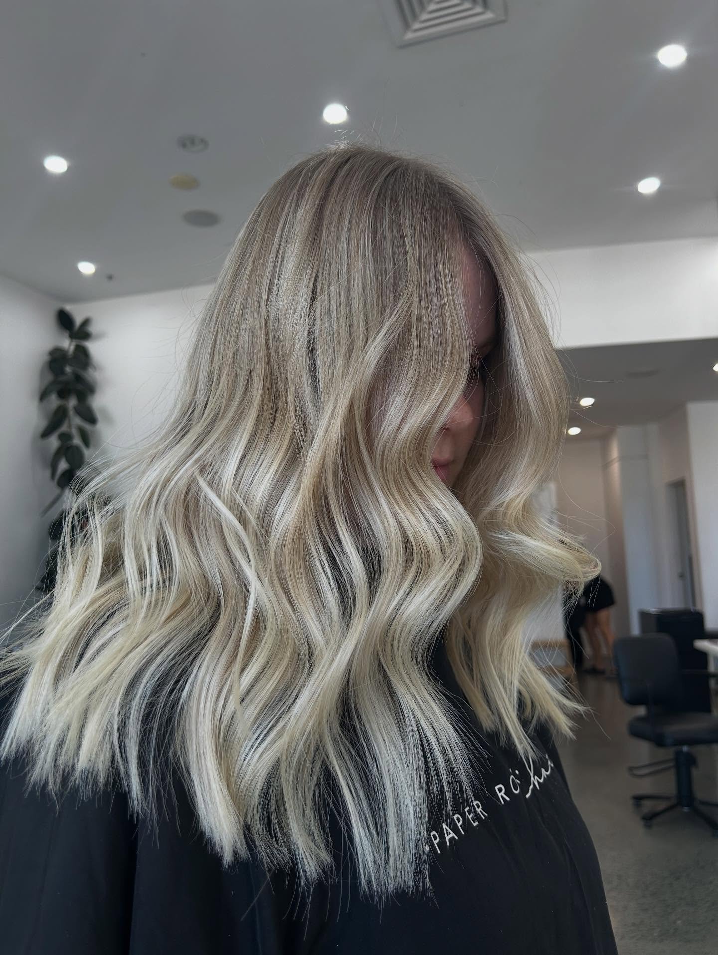 Inspo: keep me low maintenance but make it bright 🕯️ 

NAILED IT 🙌🏼