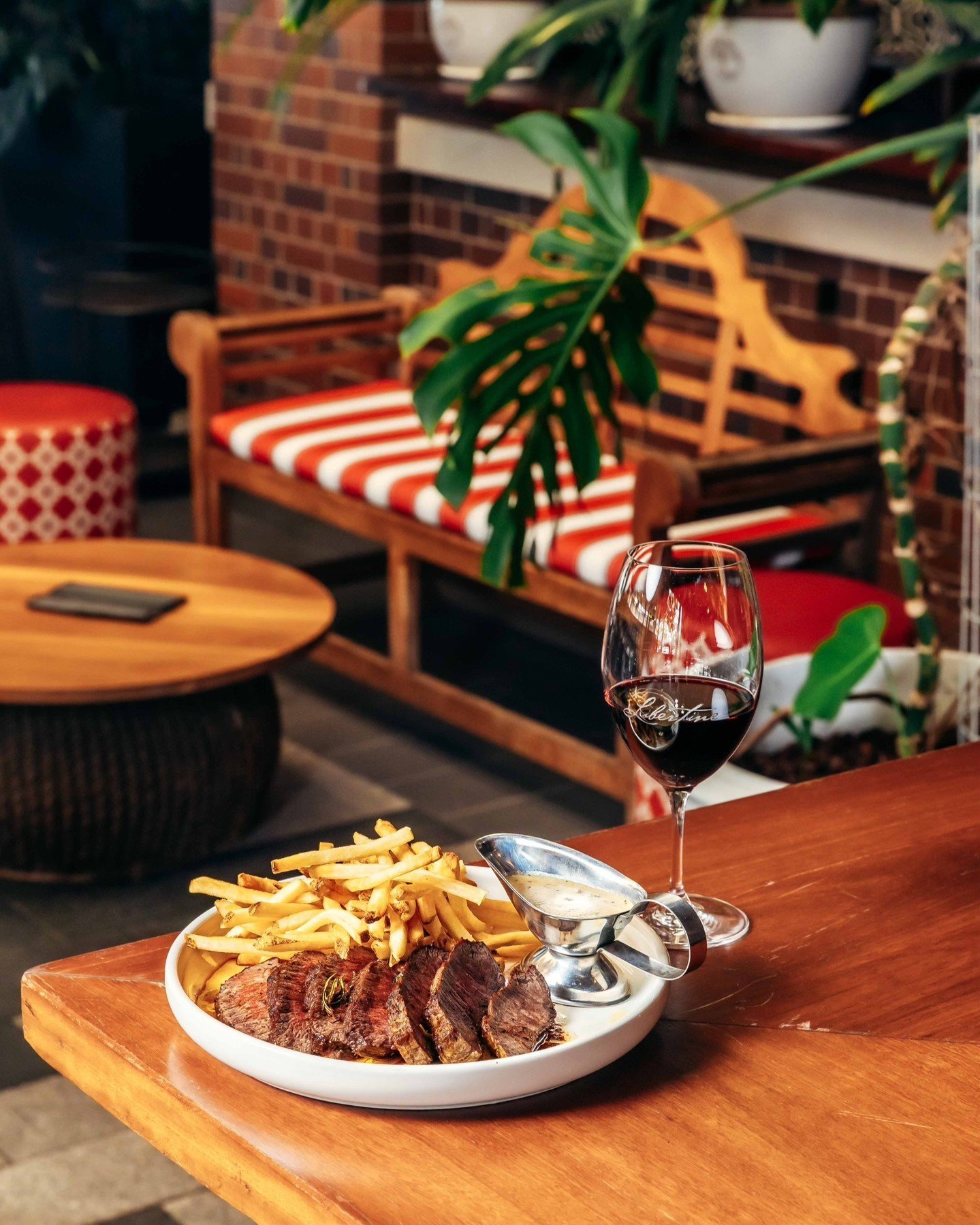 ⠀
It's a Steak Frites kinda Friday at Libertine! Indulge in our Steak Frites, available in 200g or 400g cuts featuring Sir Thomas Angus Flat Iron MB4-5, perfectly paired with our savoury Au Poivre Vert Sauce✨⠀
⠀
Call (07) 3367 3353 or book online at 