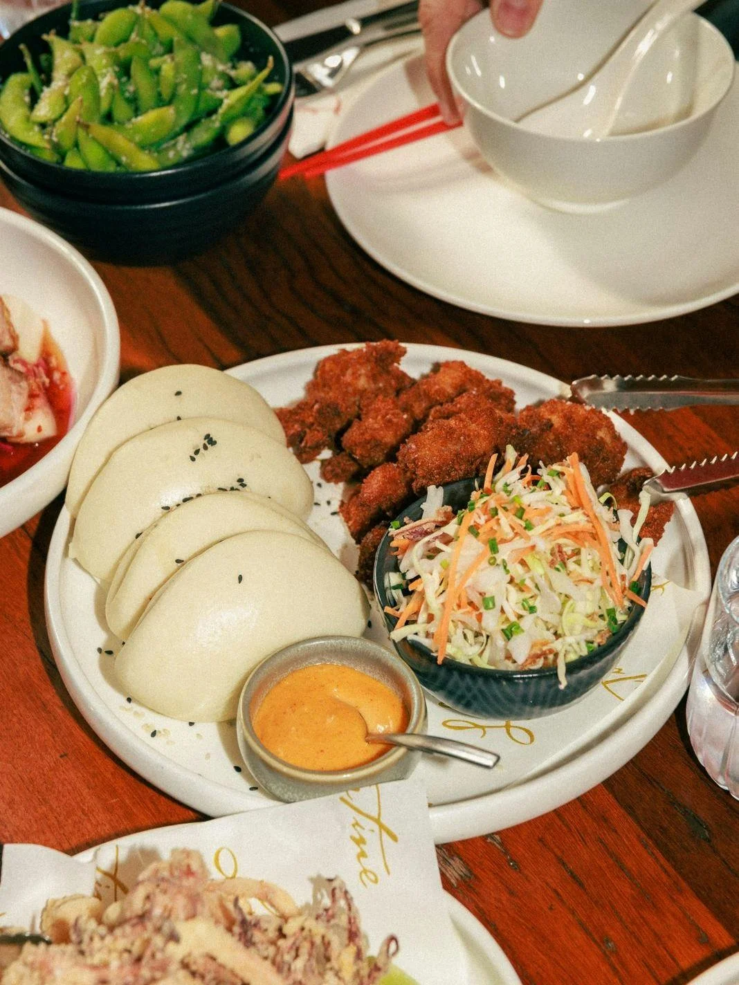 Let&rsquo;s bao down to perfection 🥢🔥

Our Vietnamese Fried Chicken Bao is what weekend cravings are made of 💃🏼

#itslibertinebaby

Call (07) 3367 3353 or book online at www.libertine.net.au
Located at The Barracks