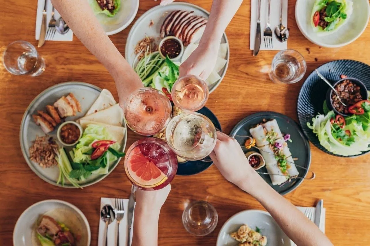 日曜日に再充填ができるのに、誰が日曜日のリセットを必要とするのか？😏🍹

宴会を注文して、きれいなものを飲んで、いい気分に浸りましょう💃。

今すぐご予約を🍾。

#itslibertinebaby

電話 (07) 3367 3353 またはオンライン予約 www.libertine.net.au
ロカ