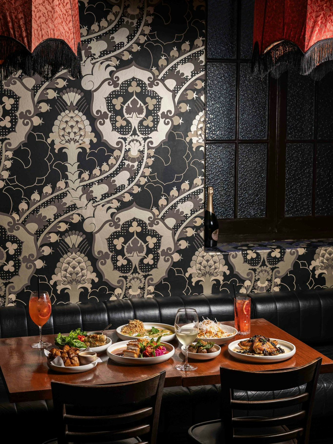 Say less&hellip; this is your midweek upgrade 💃🔥

$49pp Wednesday* Banquet, Baby! bringing the flavour, the vibe and the perfect excuse to gather the crew 🥢

Back from 5pm ~ see you?

#itslibertinebaby

Call (07) 3367 3353 or book online at www.li